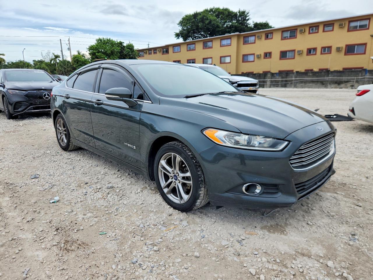 2015 Ford Fusion Se Hybrid Серый vin: 3FA6P0LU0FR185718