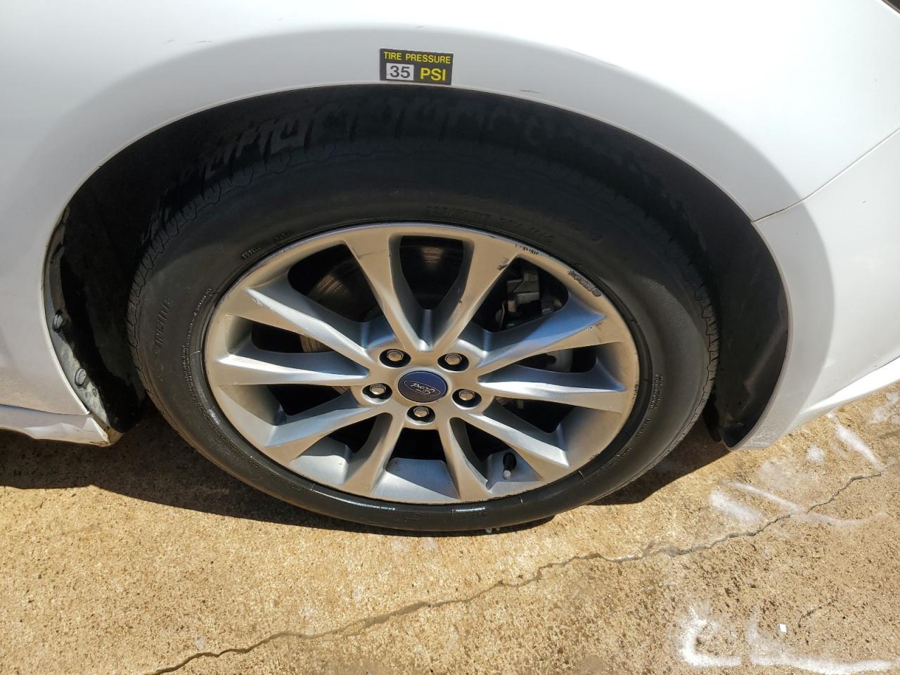 2017 Ford Fusion Se Hybrid White vin: 3FA6P0LU0HR409122 Damage: Right Front Wheel, Curb Rash, > 12 inches