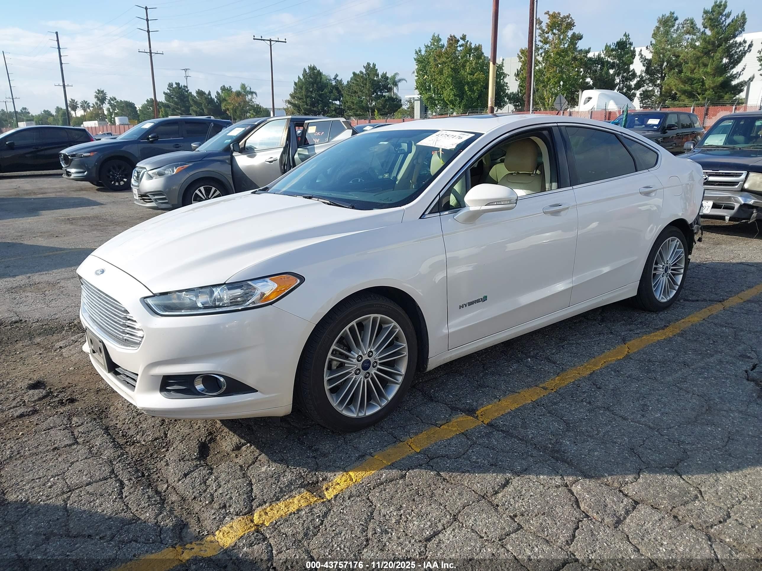 2014 Ford Fusion Hybrid Se White vin: 3FA6P0LU1ER234651