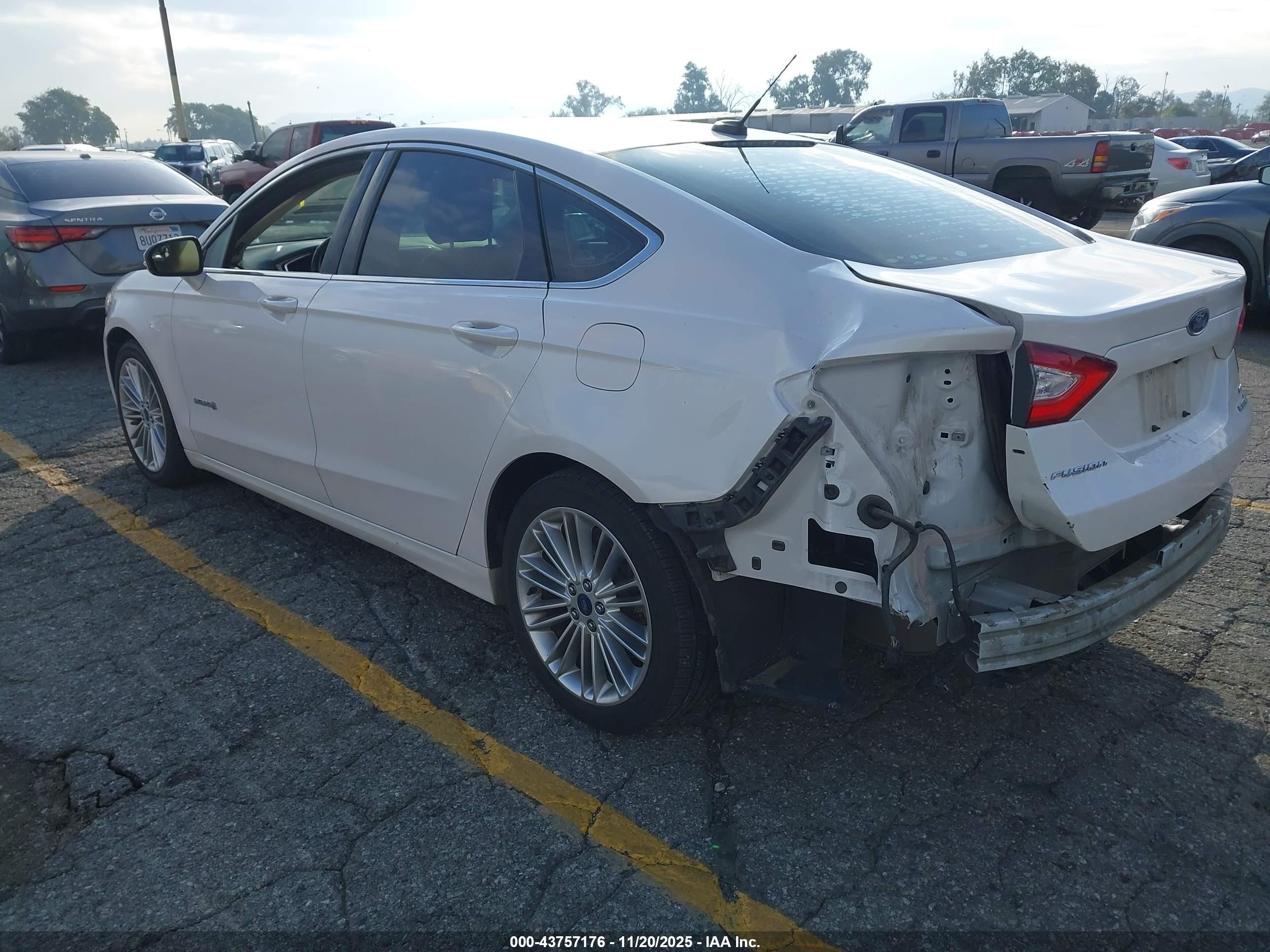 2014 Ford Fusion Hybrid Se White vin: 3FA6P0LU1ER234651