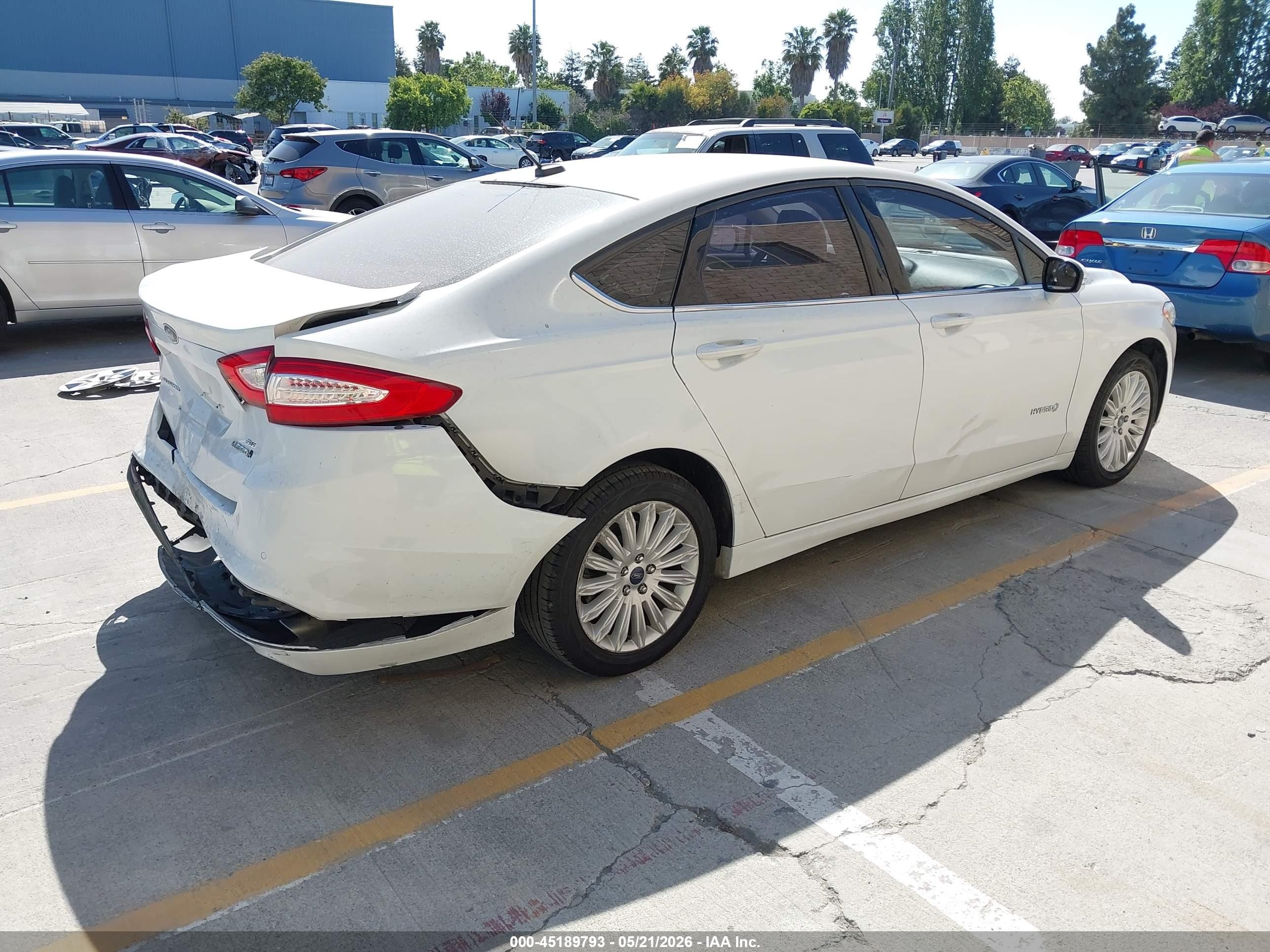 2014 Ford Fusion Hybrid Se White vin: 3FA6P0LU1ER319621