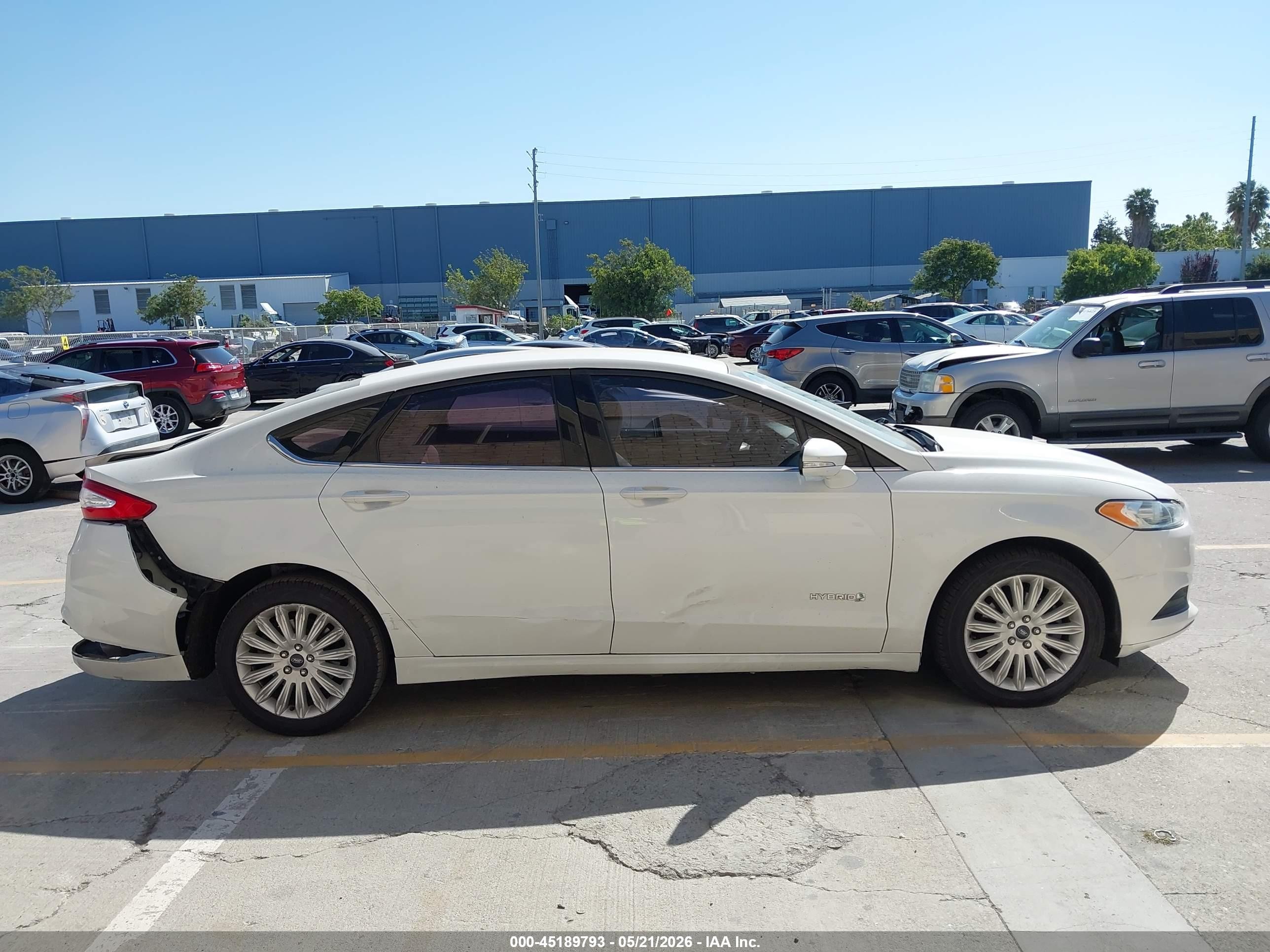 2014 Ford Fusion Hybrid Se White vin: 3FA6P0LU1ER319621
