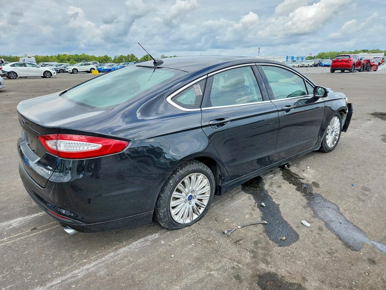 2015 Ford Fusion Se Hybrid Черный vin: 3FA6P0LU1FR310838