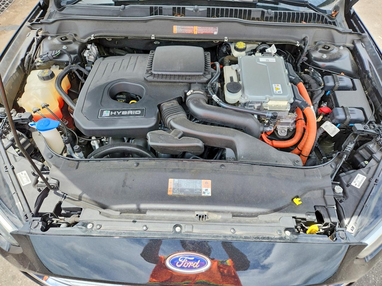 2015 Ford Fusion Se Hybrid Черный vin: 3FA6P0LU1FR310838