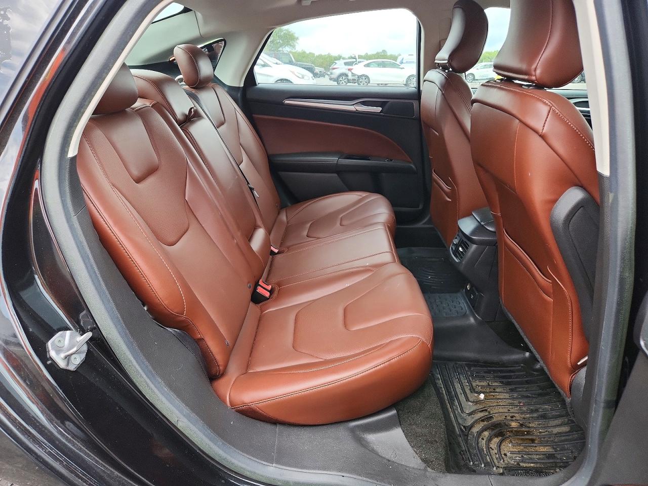 2015 Ford Fusion Se Hybrid Черный vin: 3FA6P0LU1FR310838