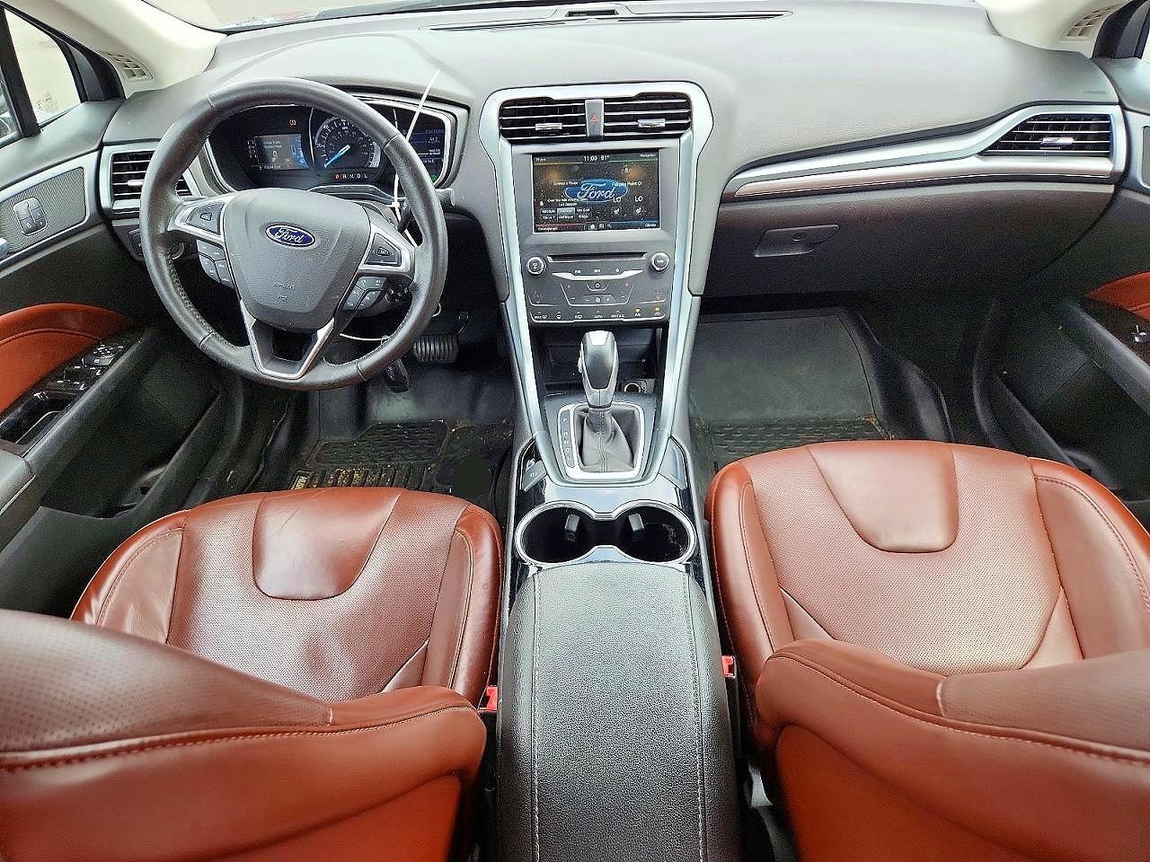 2015 Ford Fusion Se Hybrid Черный vin: 3FA6P0LU1FR310838