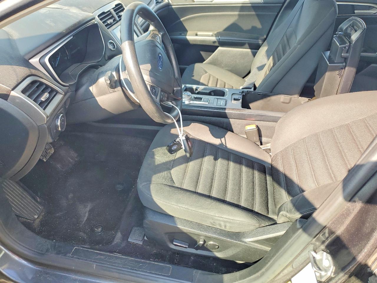 2019 Ford Fusion Se Gray vin: 3FA6P0LU1KR146162