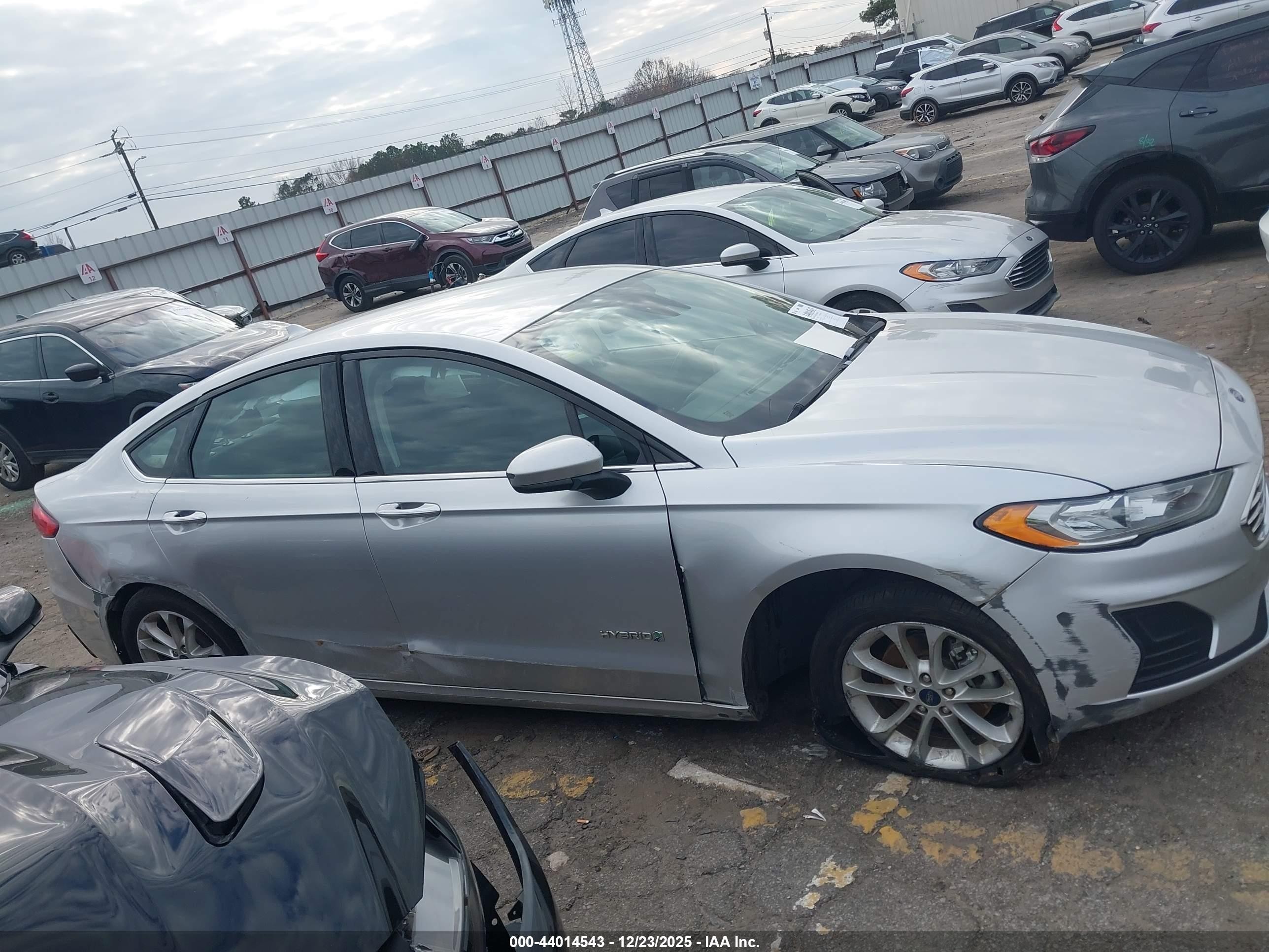 2019 Ford Fusion Hybrid Se Silver vin: 3FA6P0LU1KR179968