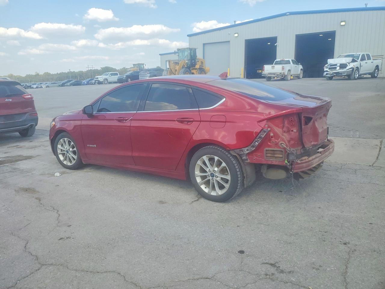 2019 Ford Fusion Se Красный vin: 3FA6P0LU1KR263028