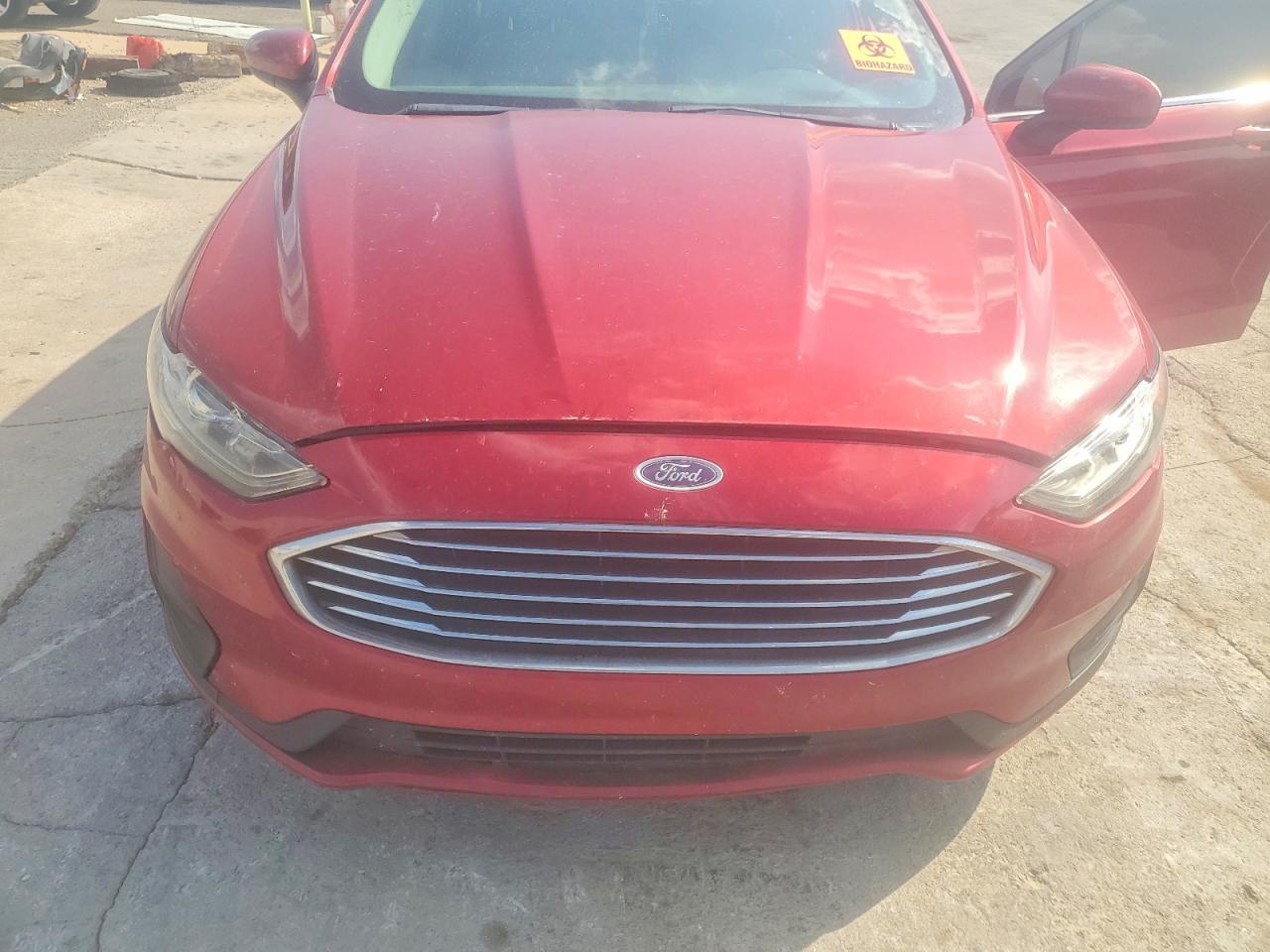 2019 Ford Fusion Se Красный vin: 3FA6P0LU1KR263028