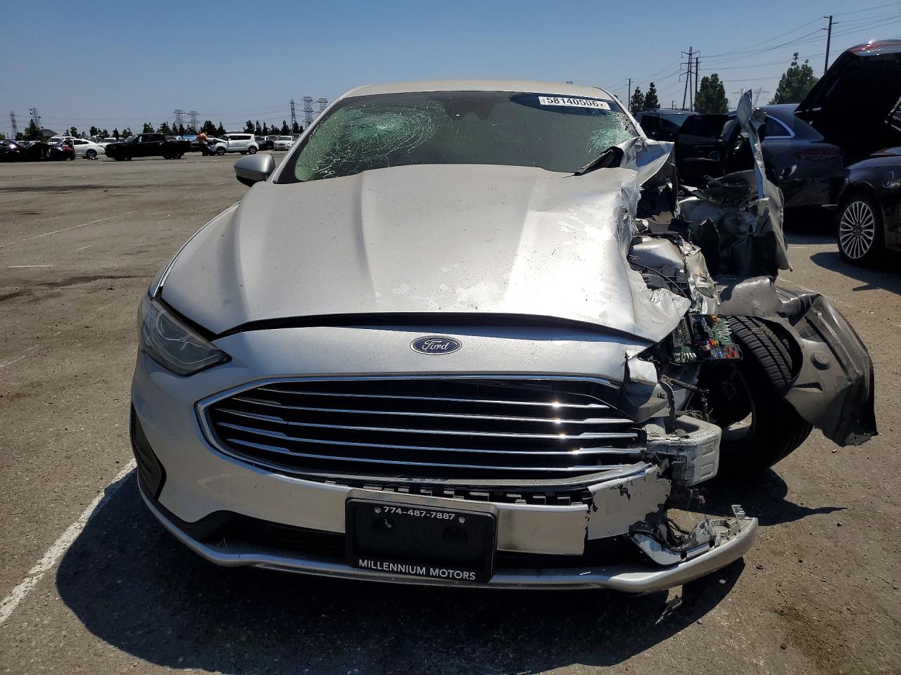 2019 Ford Fusion Se Silver vin: 3FA6P0LU1KR268908