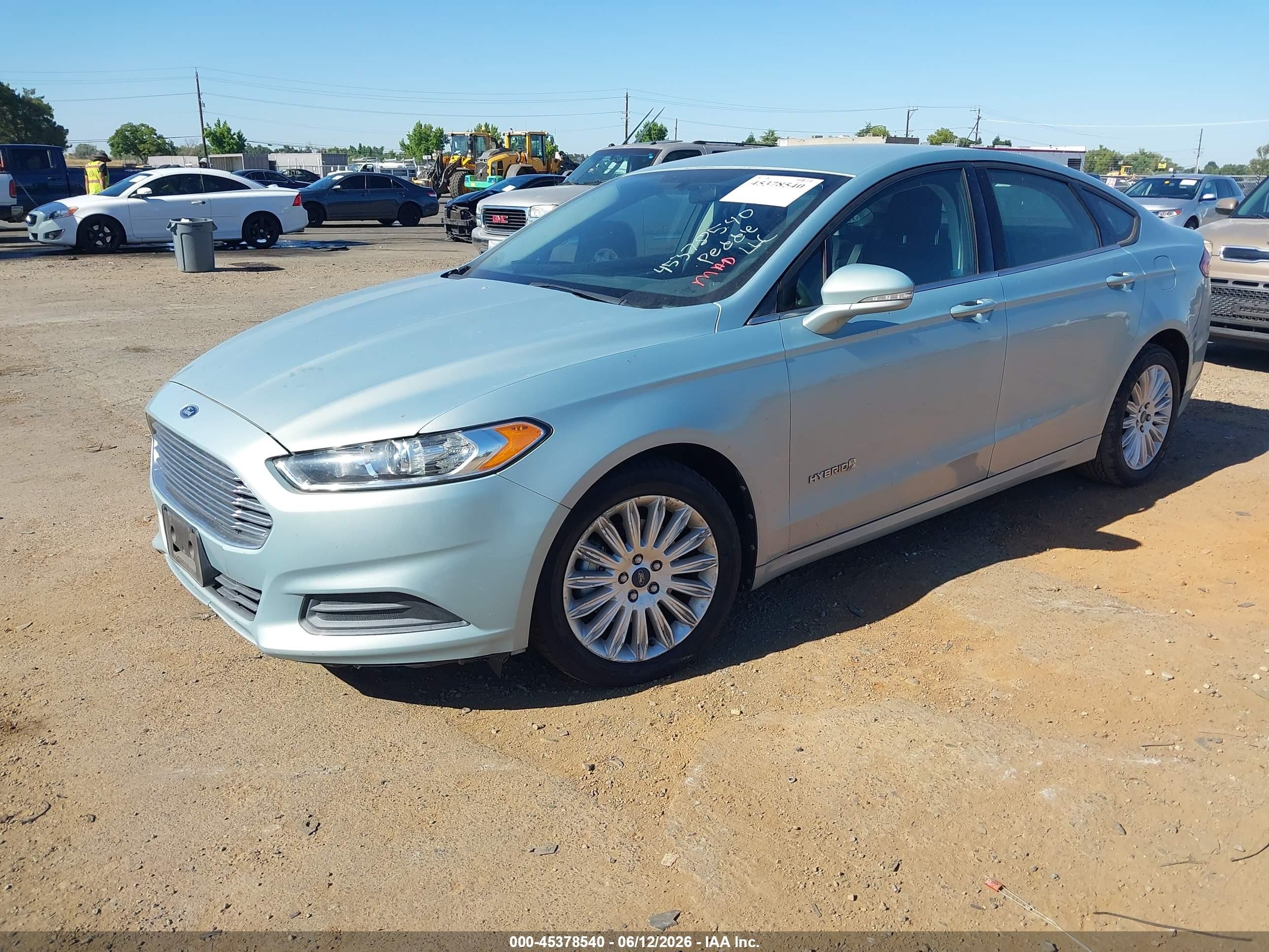 2013 Ford Fusion Hybrid Se Бирюзовый vin: 3FA6P0LU2DR148974