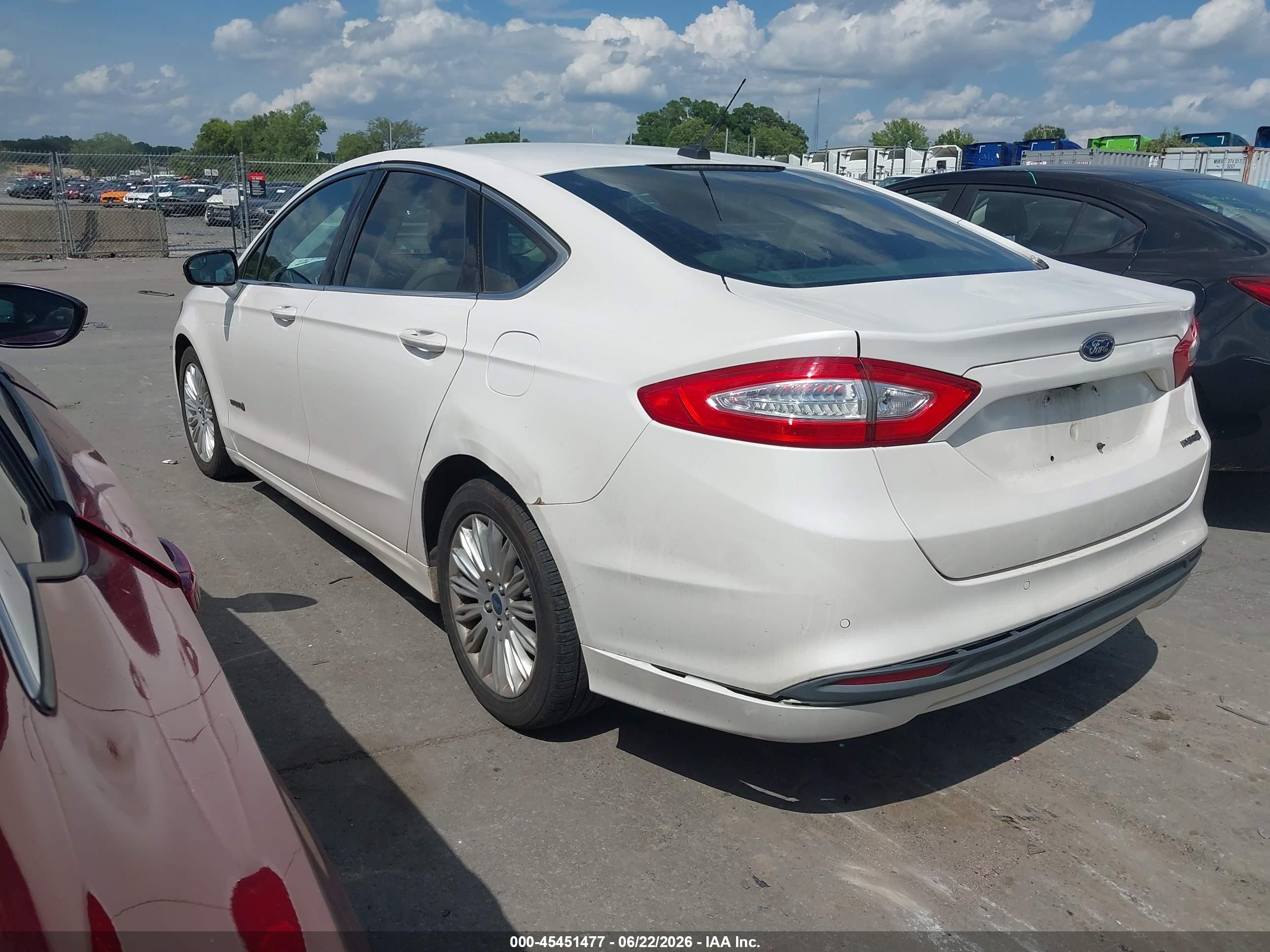 2013 Ford Fusion Hybrid Se White vin: 3FA6P0LU2DR191081