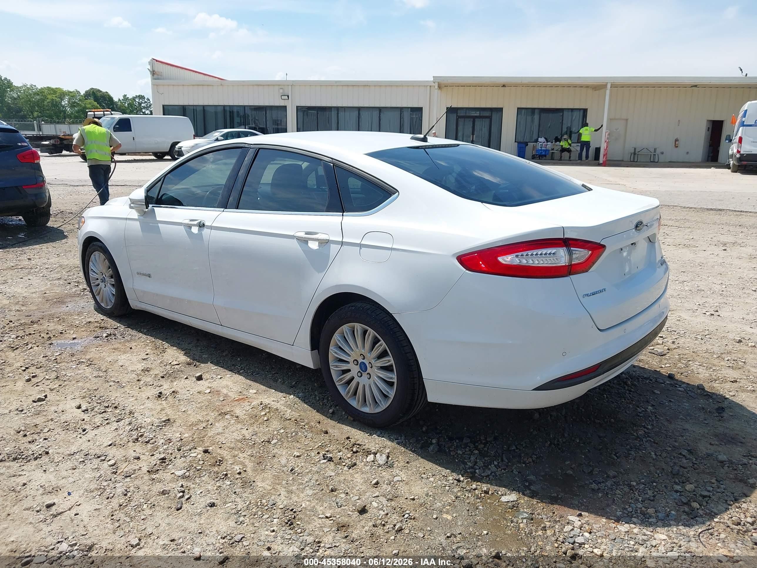 2013 Ford Fusion Hybrid Se White vin: 3FA6P0LU2DR197799