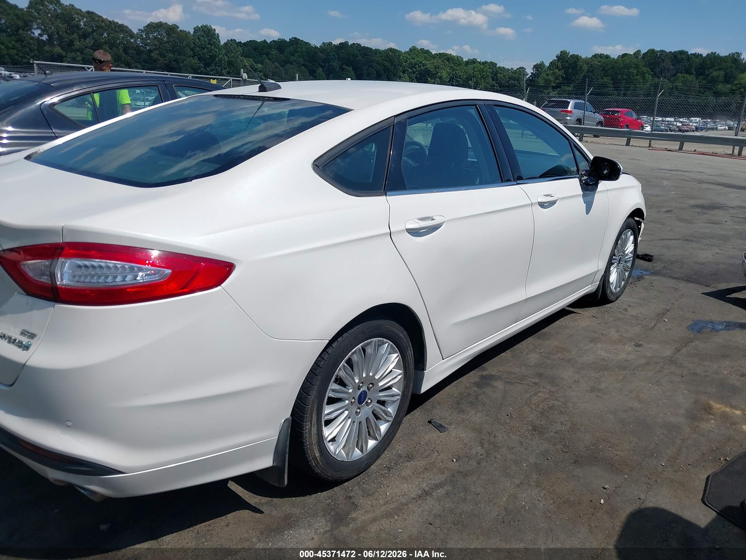 2013 Ford Fusion Hybrid Se White vin: 3FA6P0LU2DR233314