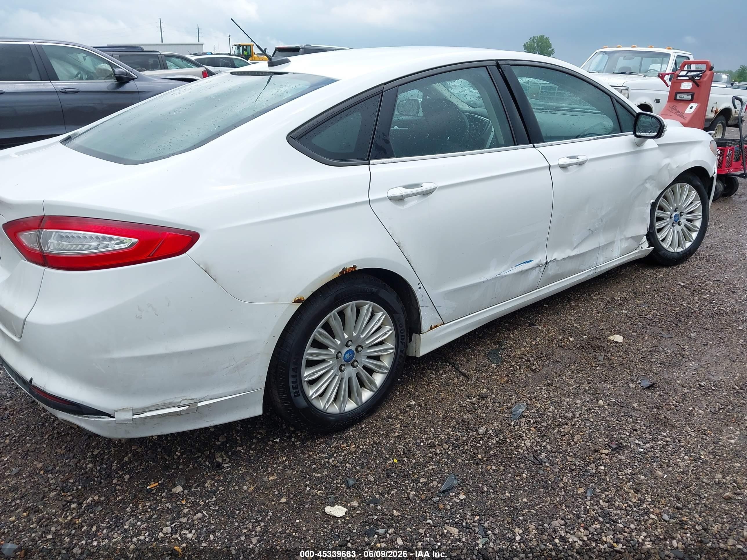 2013 Ford Fusion Hybrid Se White vin: 3FA6P0LU2DR239579