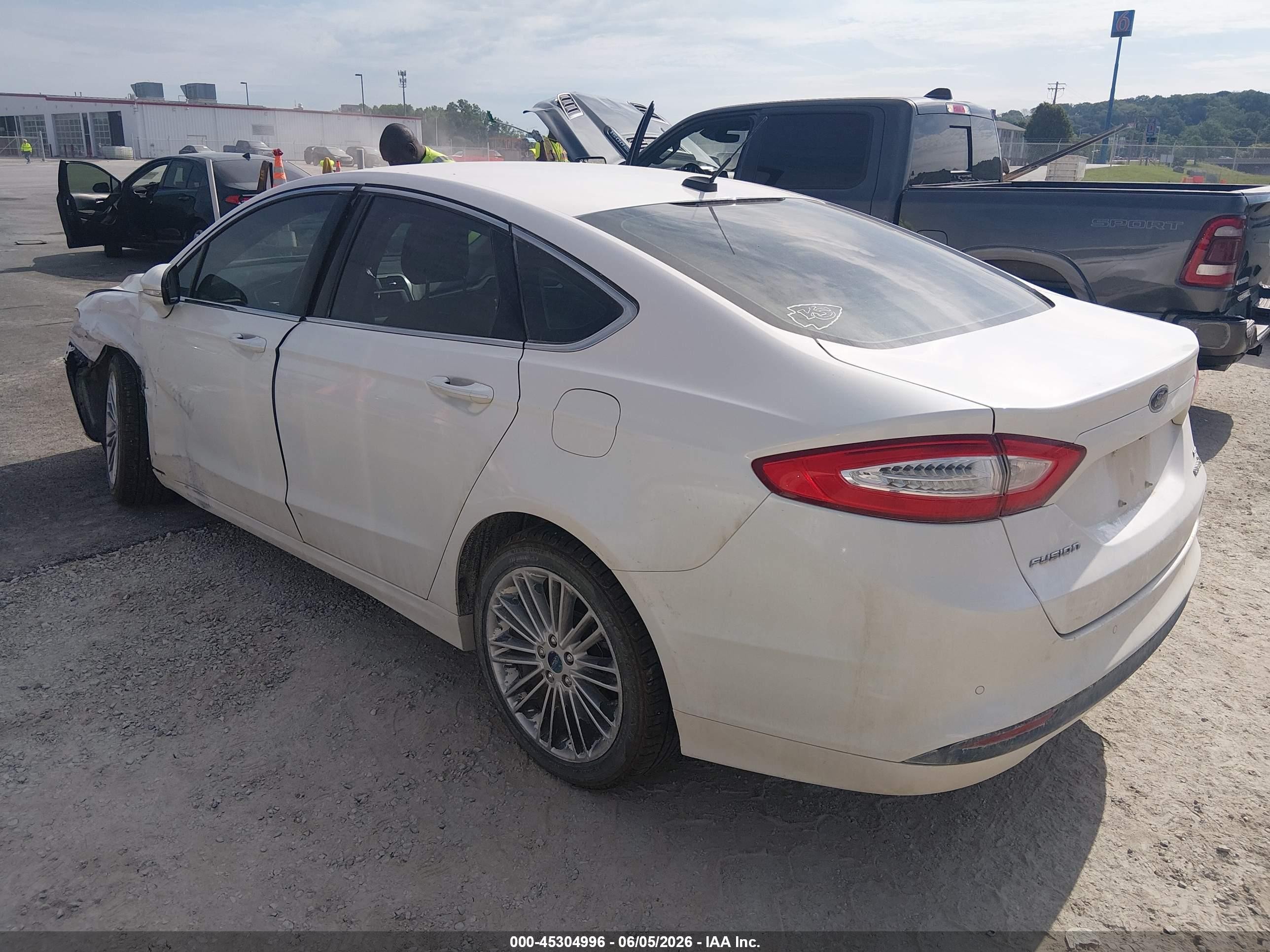 2013 Ford Fusion Hybrid Se White vin: 3FA6P0LU2DR266328