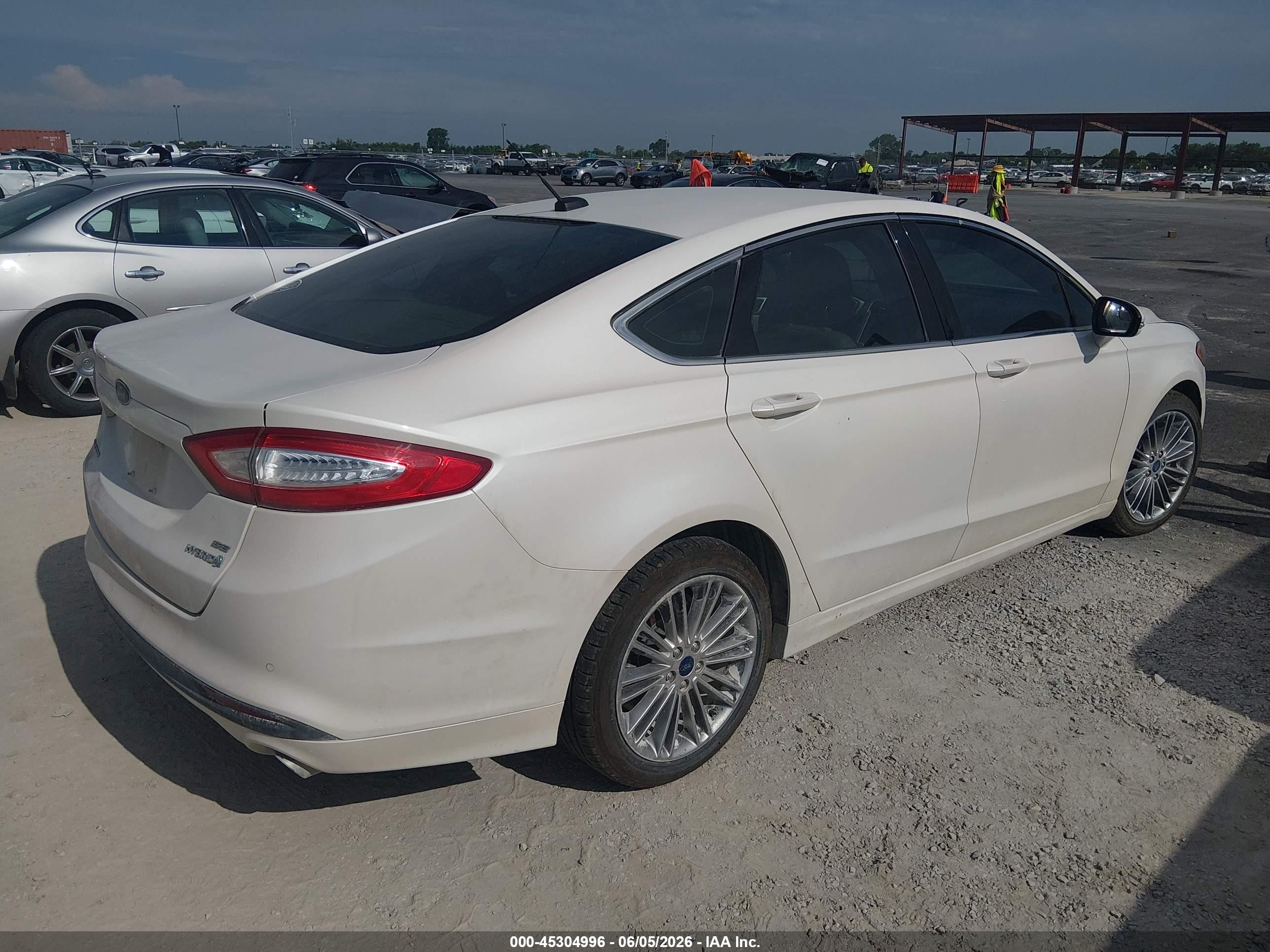 2013 Ford Fusion Hybrid Se White vin: 3FA6P0LU2DR266328