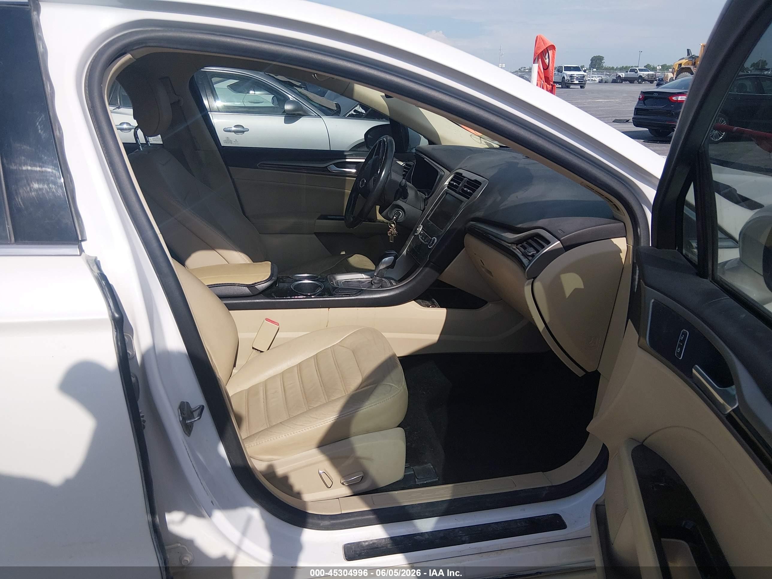 2013 Ford Fusion Hybrid Se White vin: 3FA6P0LU2DR266328