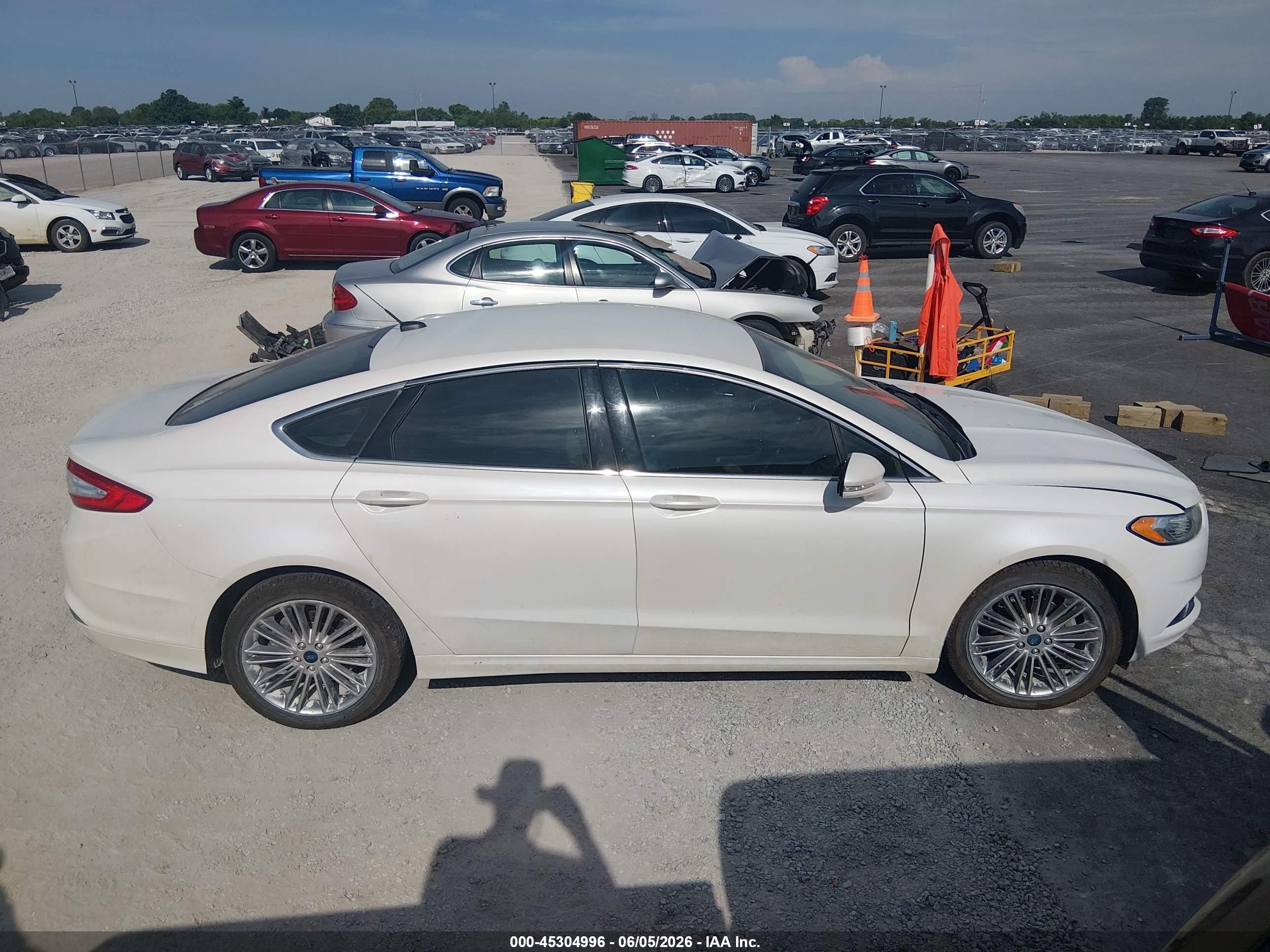 2013 Ford Fusion Hybrid Se White vin: 3FA6P0LU2DR266328