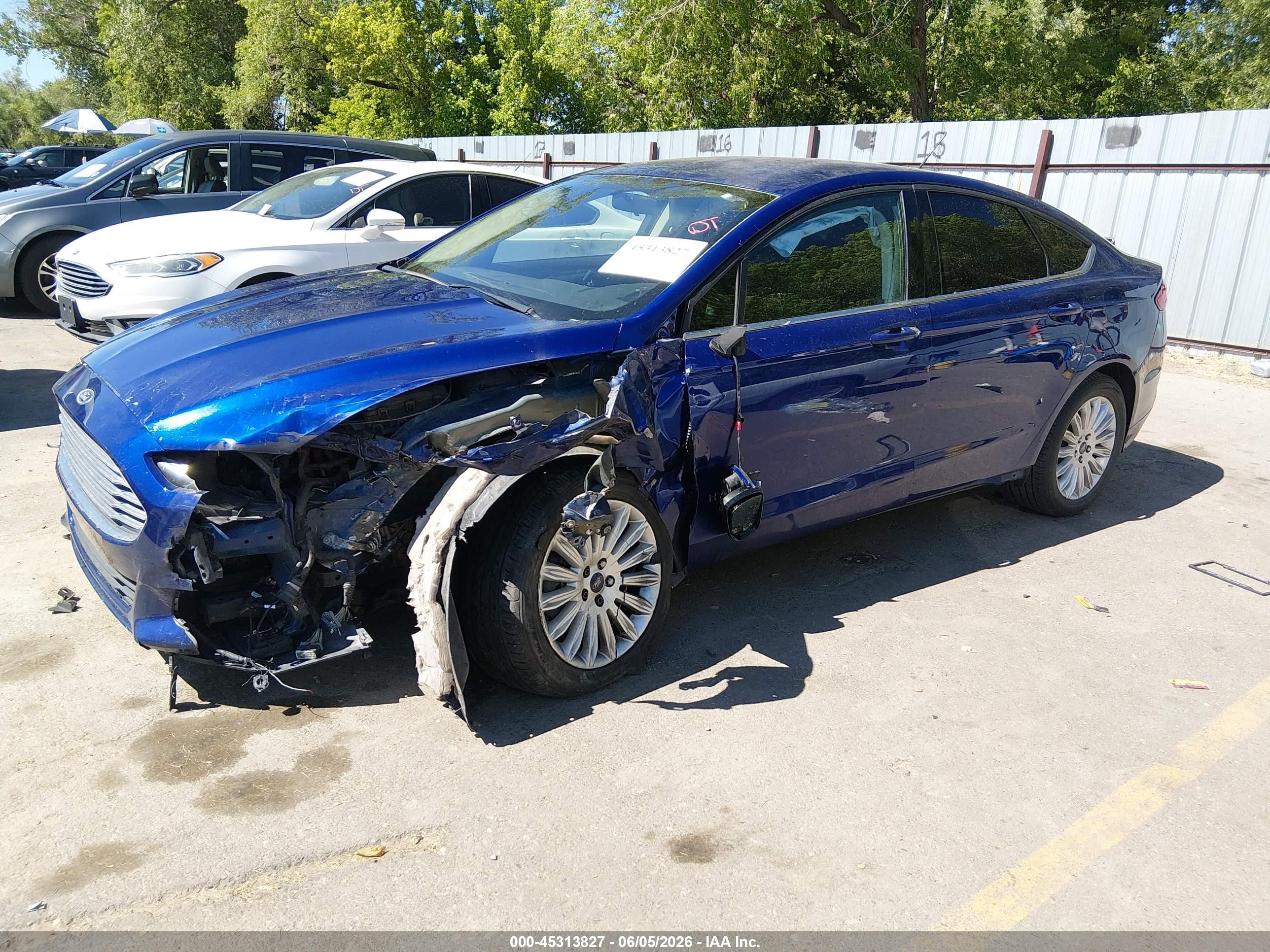 2013 Ford Fusion Hybrid Se Blue vin: 3FA6P0LU2DR350181