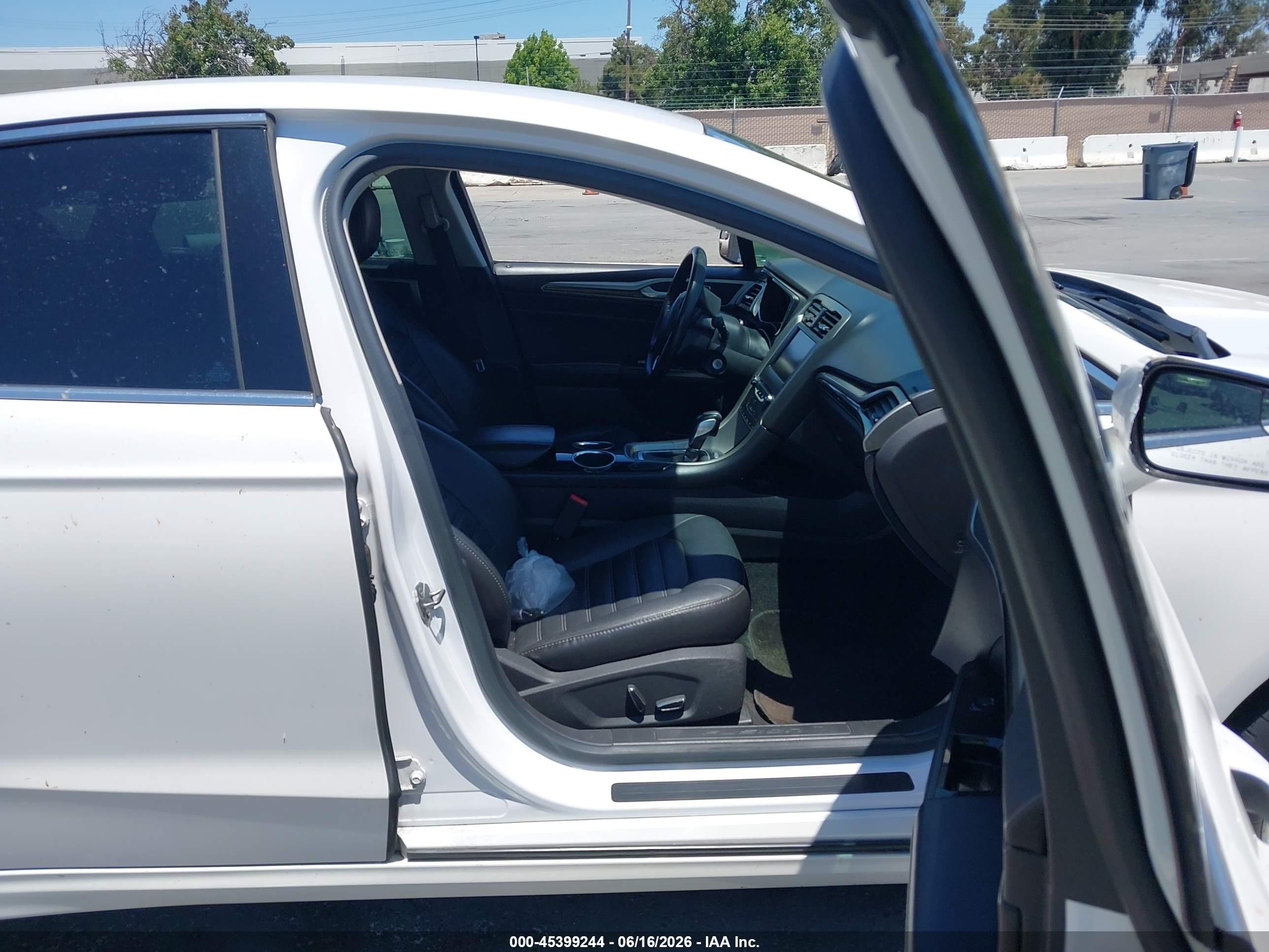 2013 Ford Fusion Hybrid Se White vin: 3FA6P0LU2DR371497