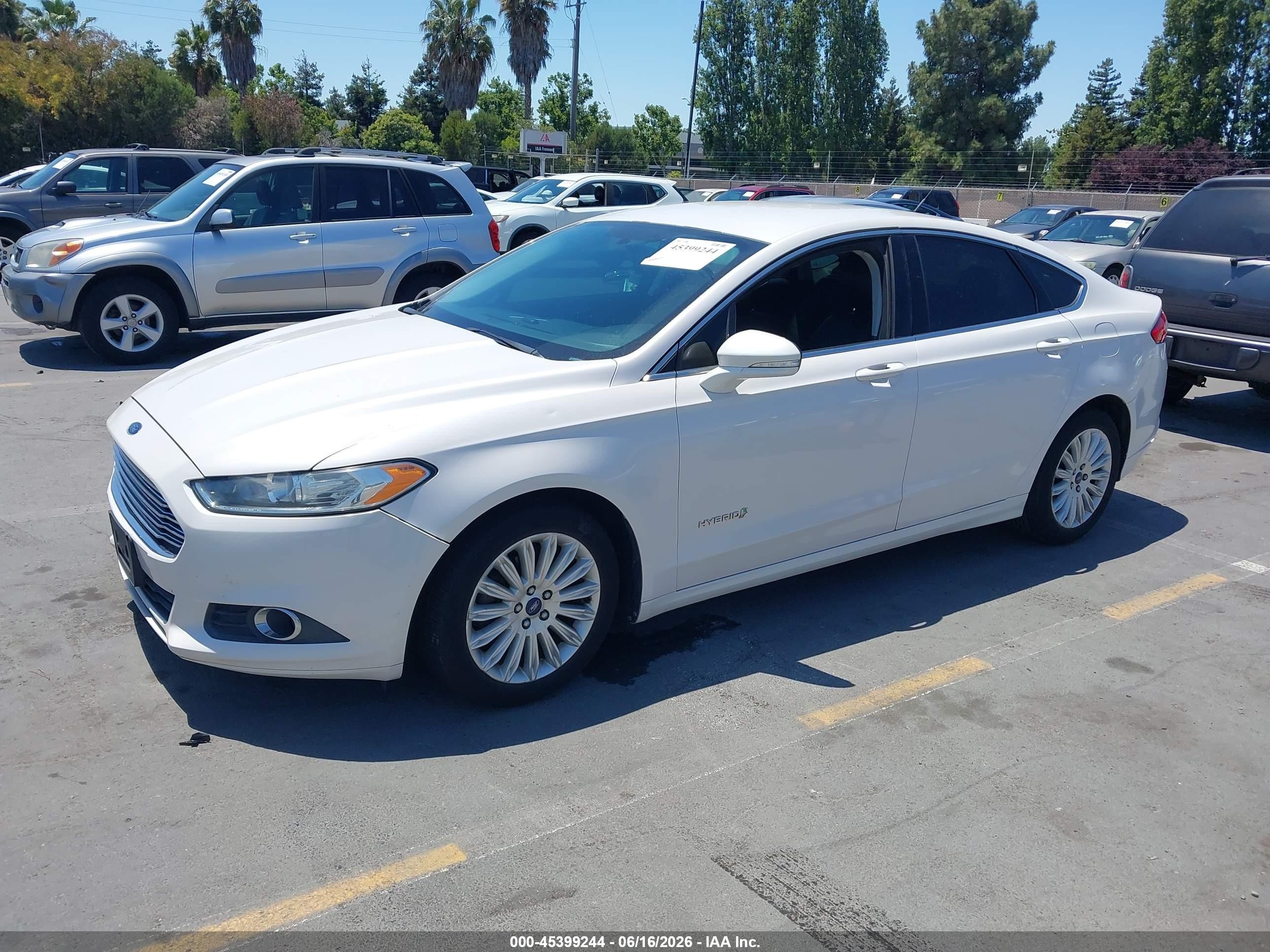 2013 Ford Fusion Hybrid Se White vin: 3FA6P0LU2DR371497