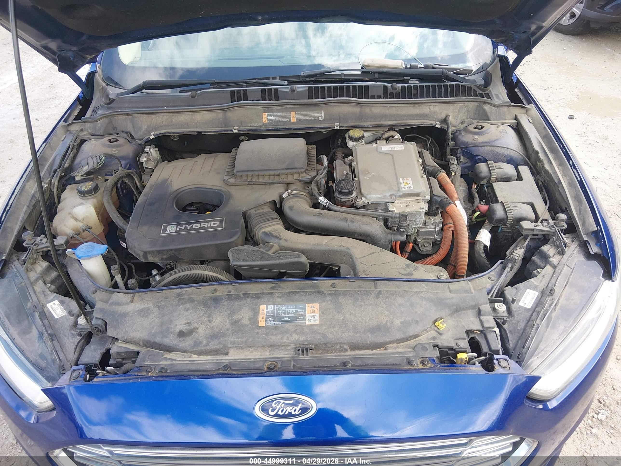 2015 Ford Fusion Hybrid Se Синий vin: 3FA6P0LU2FR172744