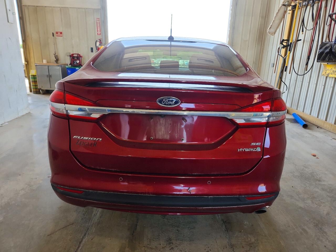 2018 Ford Fusion Se Hybrid Burgundy vin: 3FA6P0LU2JR239867