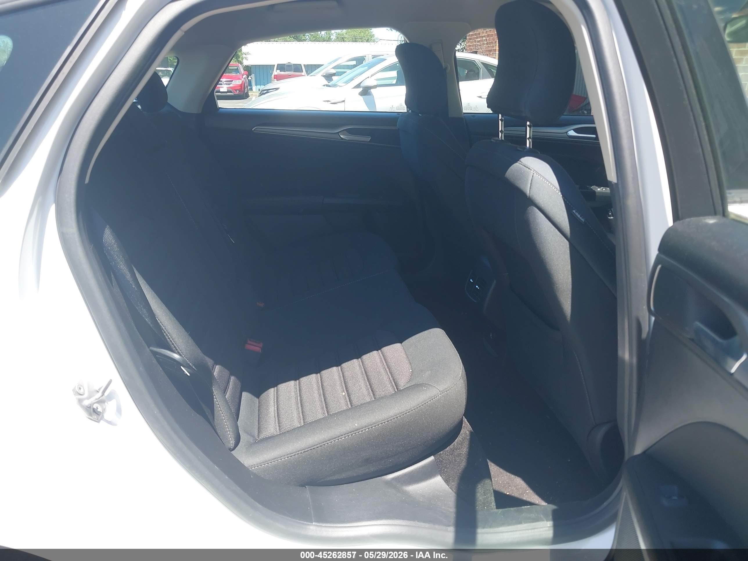 2019 Ford Fusion Hybrid Se White vin: 3FA6P0LU2KR107547