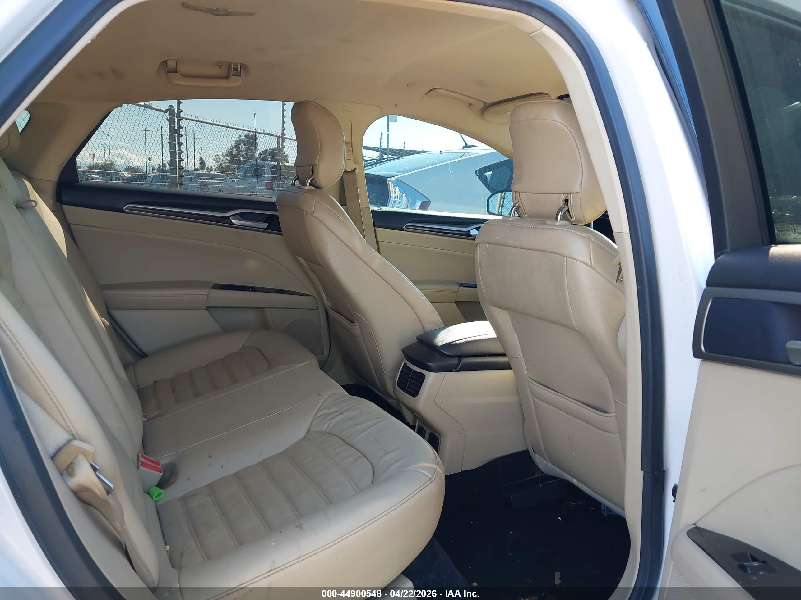 2013 Ford Fusion Hybrid Se White vin: 3FA6P0LU3DR157411