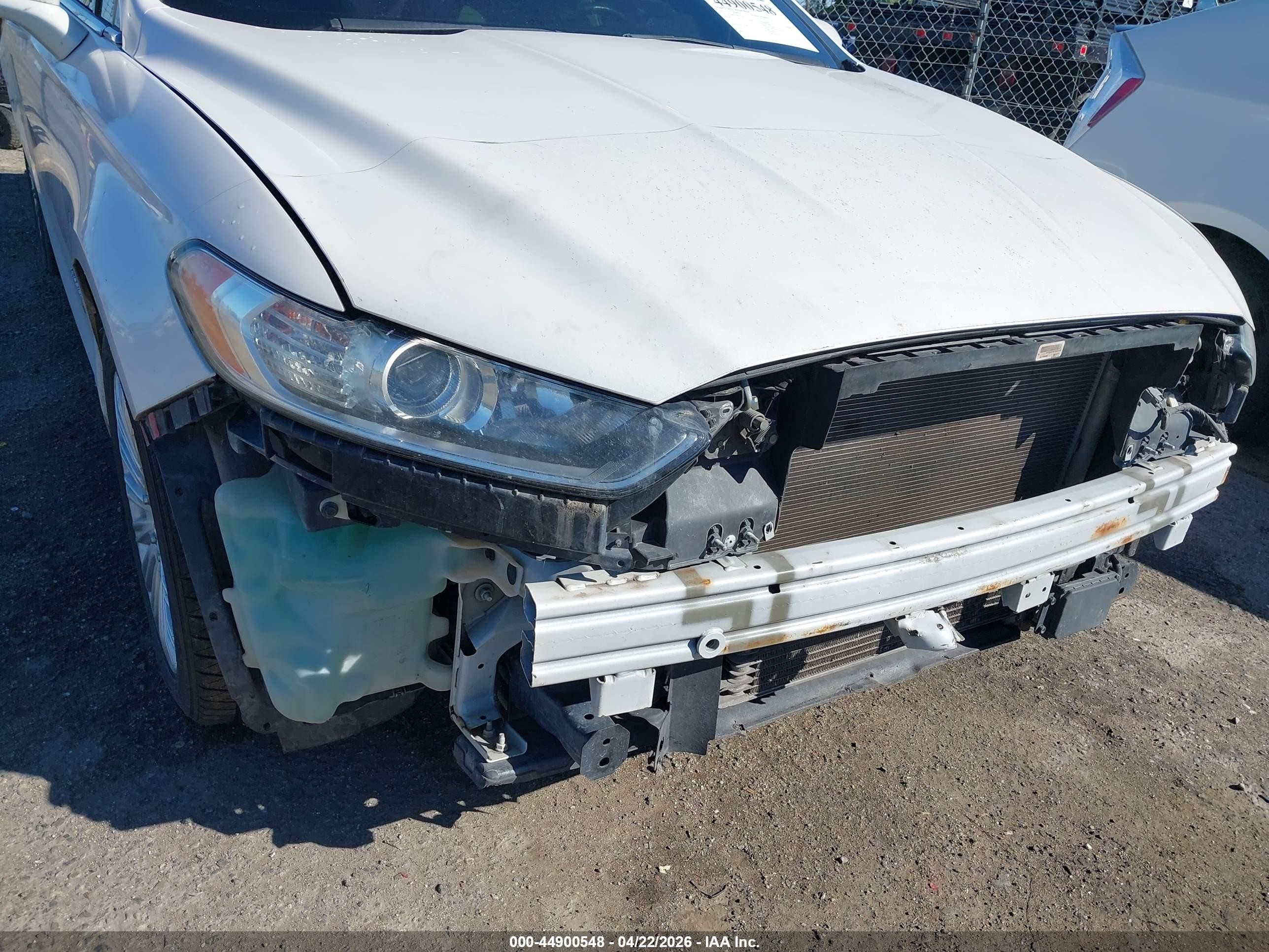 2013 Ford Fusion Hybrid Se White vin: 3FA6P0LU3DR157411