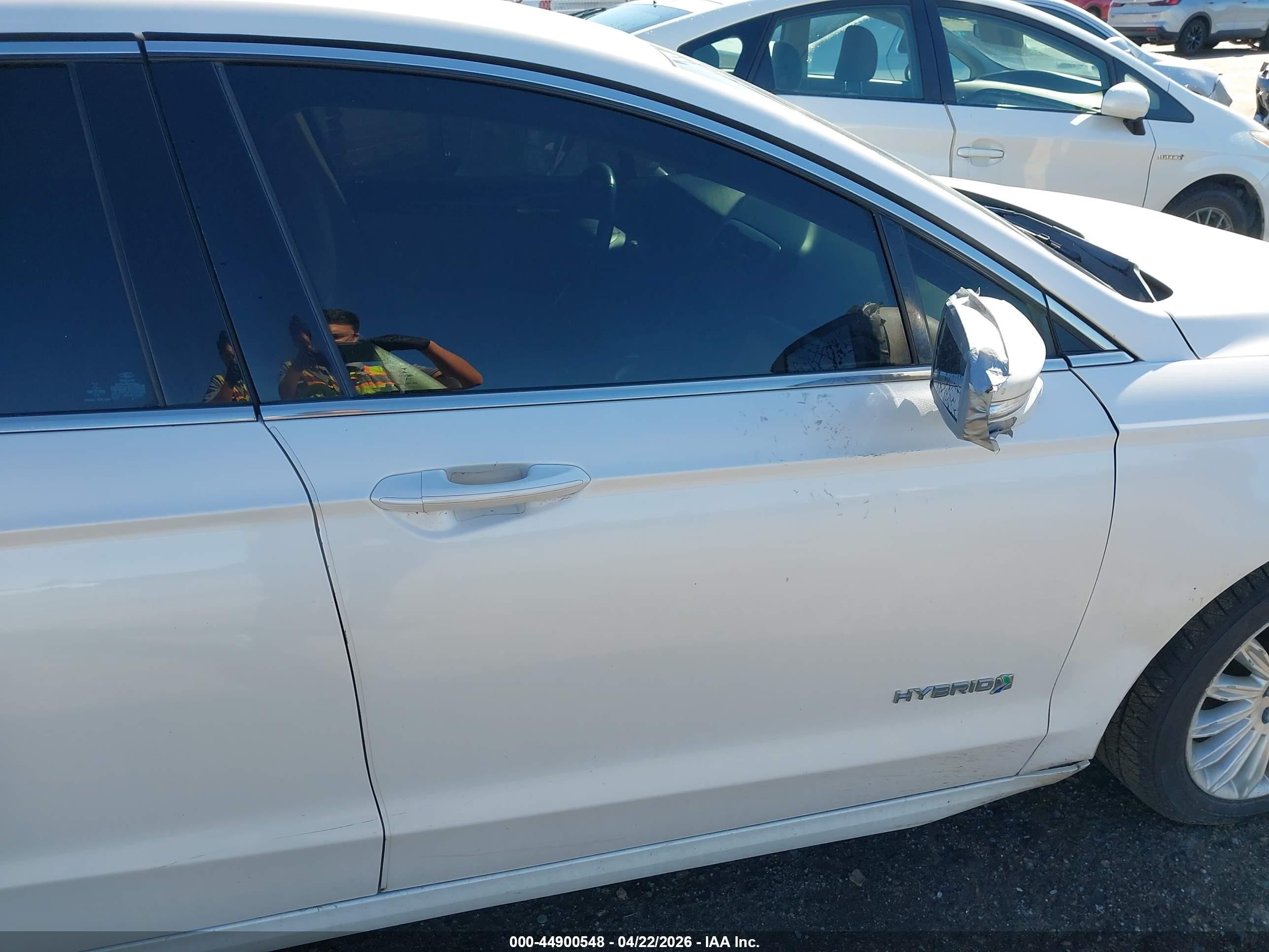 2013 Ford Fusion Hybrid Se White vin: 3FA6P0LU3DR157411