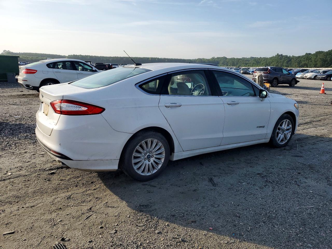 2013 Ford Fusion Se Hybrid White vin: 3FA6P0LU3DR188402
