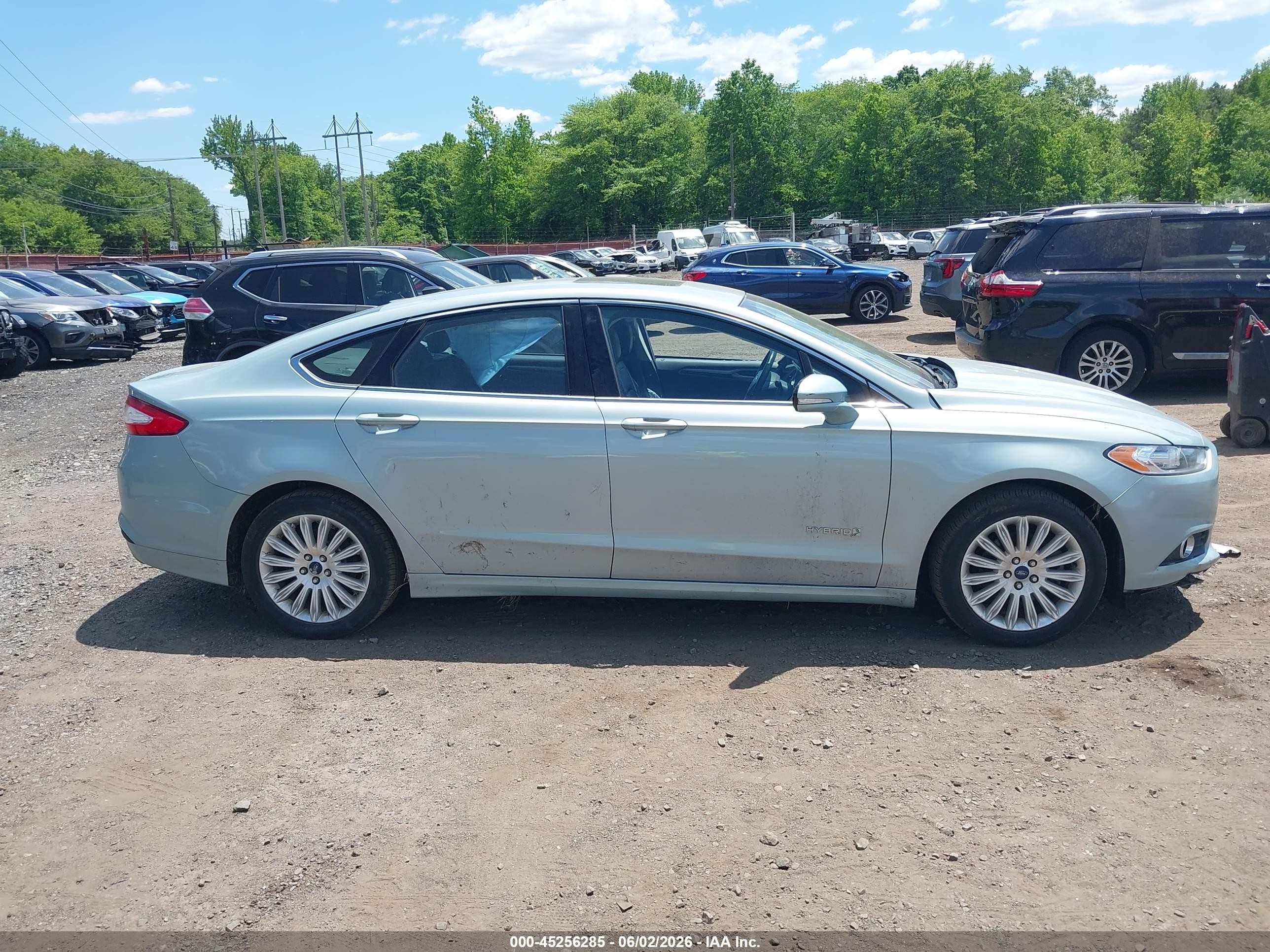 2013 Ford Fusion Hybrid Se Light Blue vin: 3FA6P0LU3DR288581