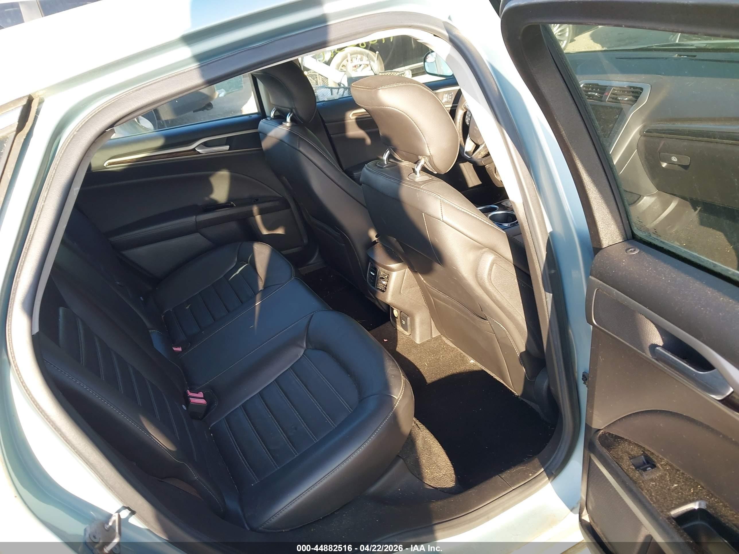 2013 Ford Fusion Hybrid Se Серебряный vin: 3FA6P0LU3DR320882