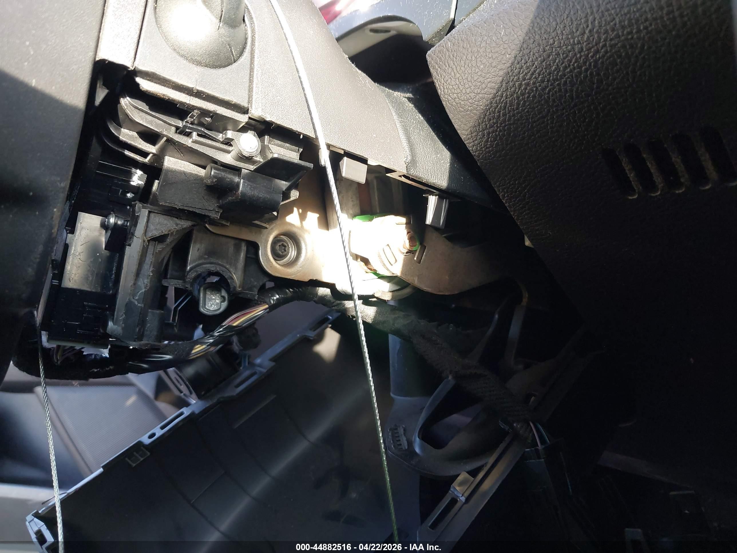 2013 Ford Fusion Hybrid Se Серебряный vin: 3FA6P0LU3DR320882