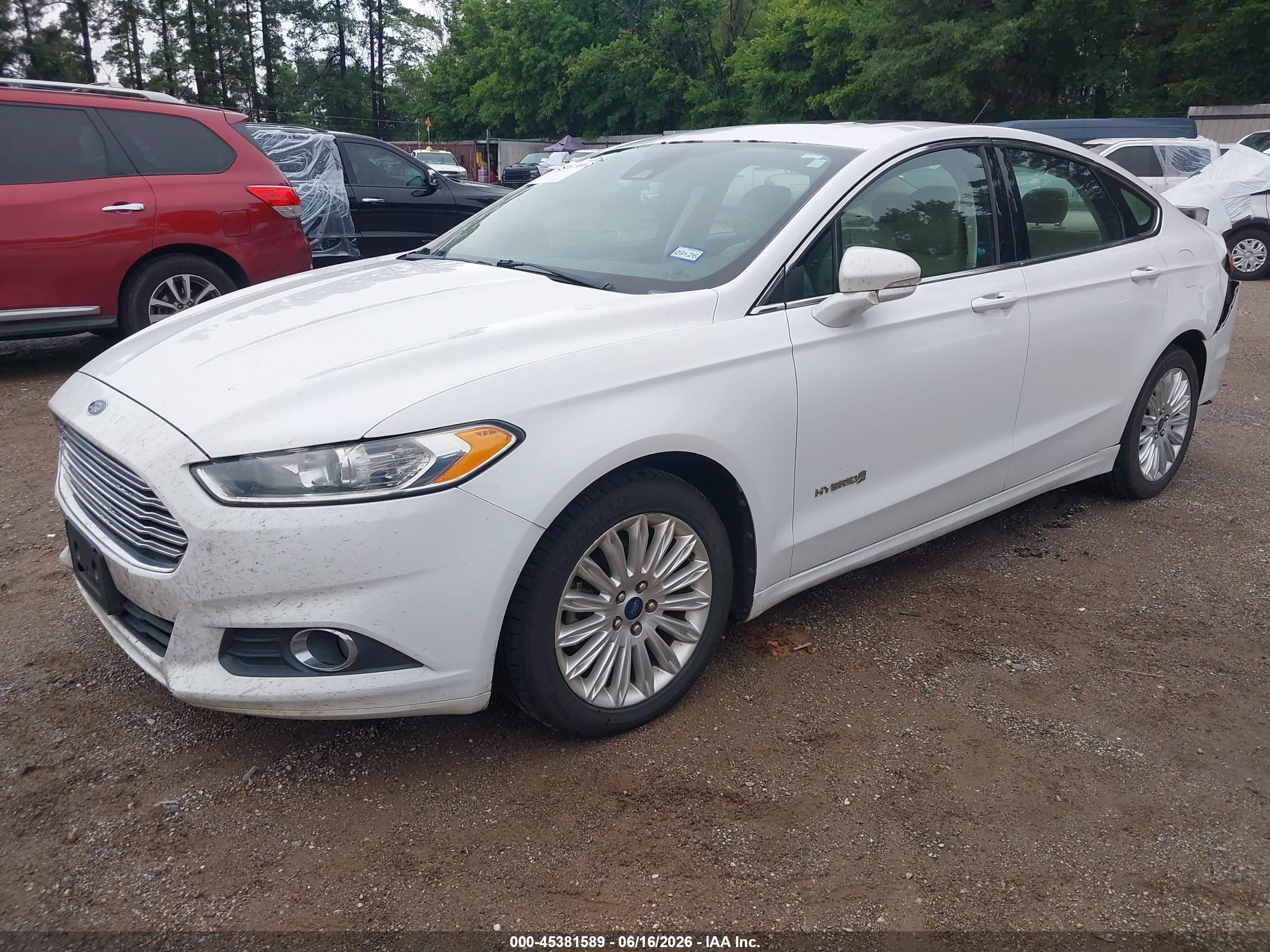 2013 Ford Fusion Hybrid Se White vin: 3FA6P0LU4DR222847