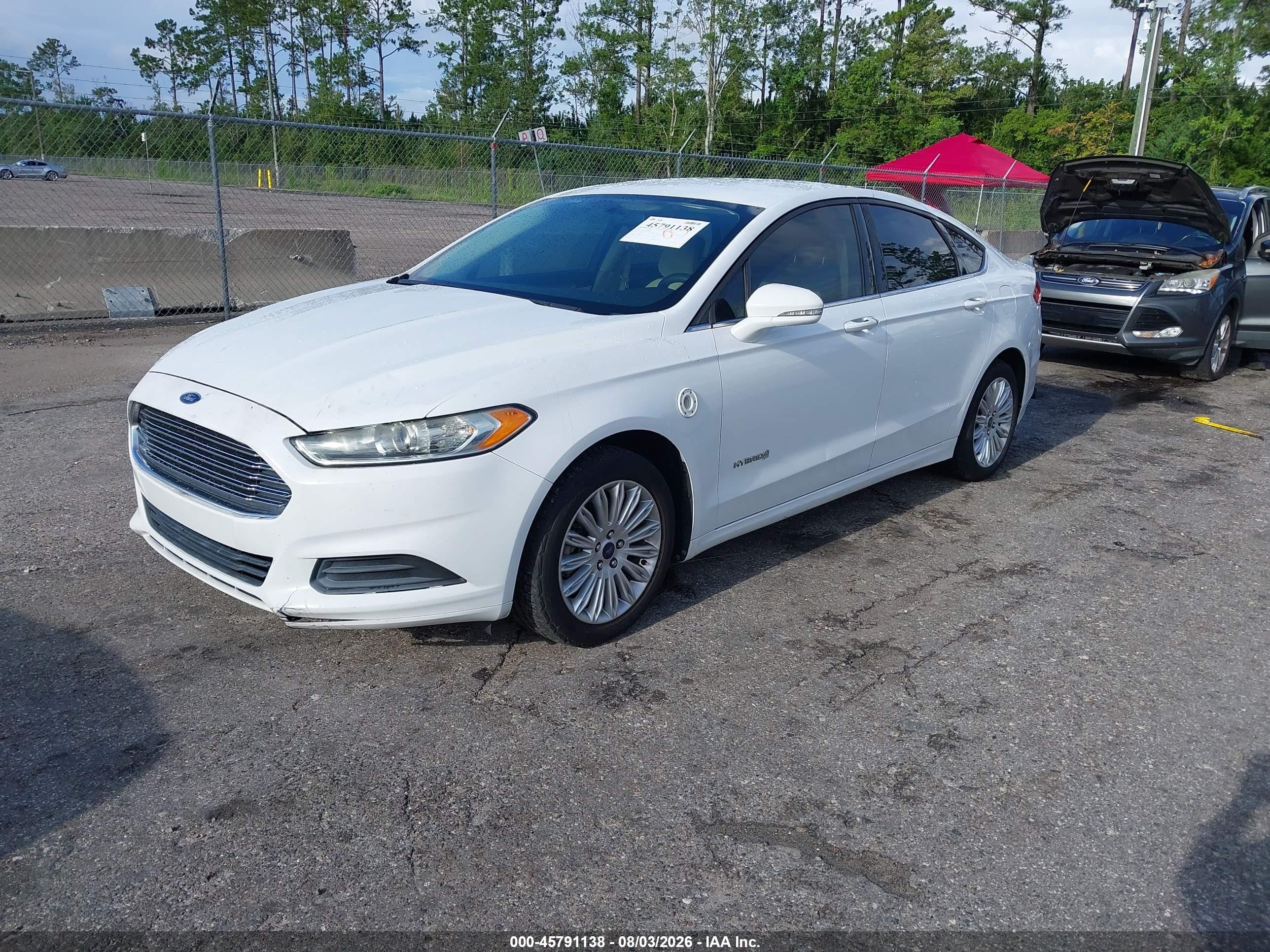 2013 Ford Fusion Hybrid Se White vin: 3FA6P0LU4DR274317