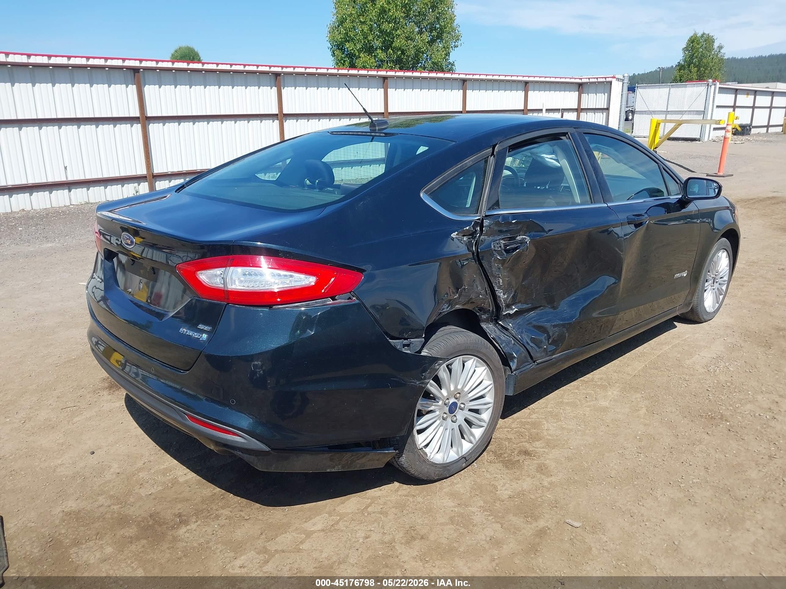 2014 Ford Fusion Hybrid Se Синий vin: 3FA6P0LU4ER260161