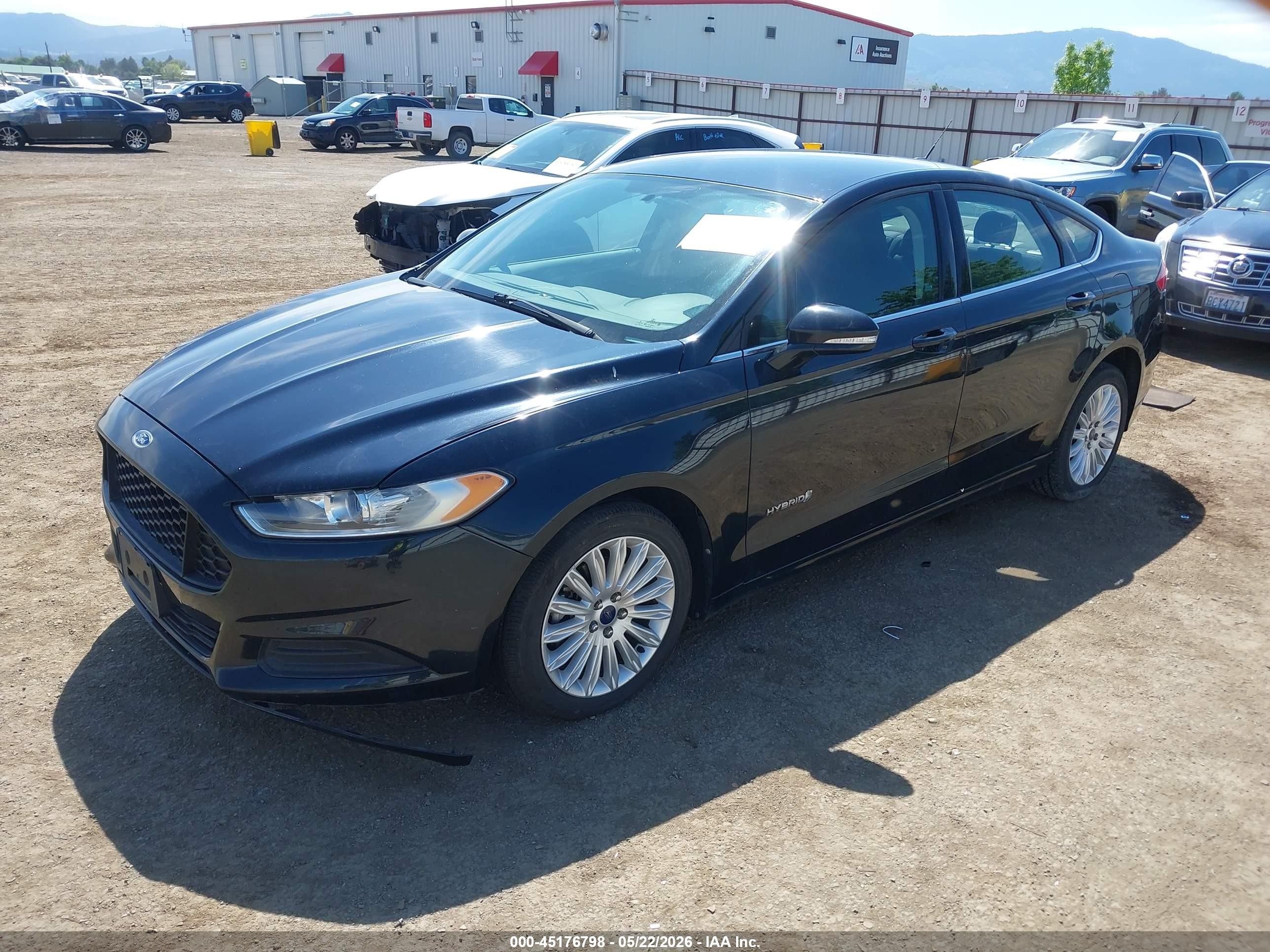 2014 Ford Fusion Hybrid Se Синий vin: 3FA6P0LU4ER260161