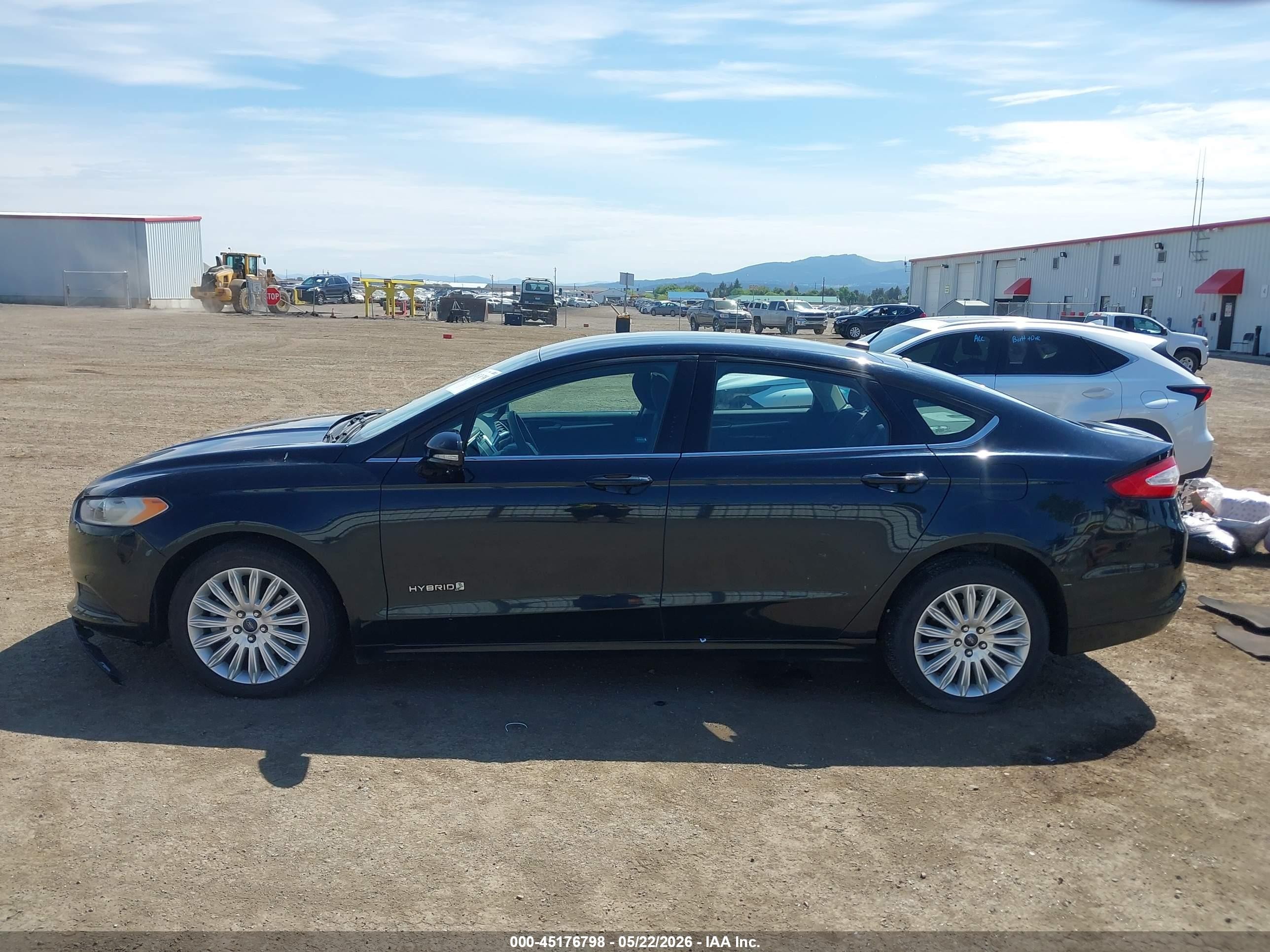 2014 Ford Fusion Hybrid Se Синий vin: 3FA6P0LU4ER260161