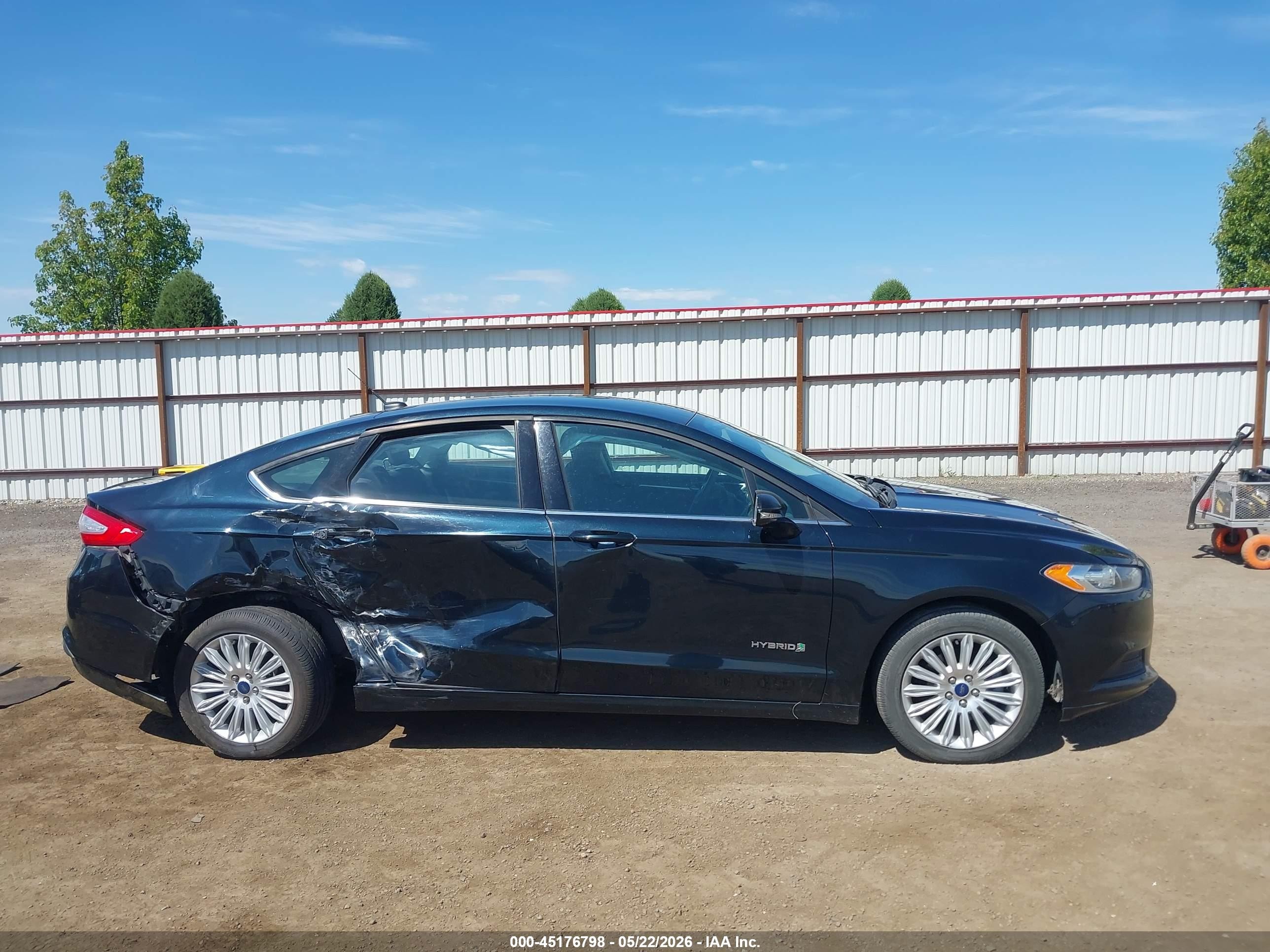 2014 Ford Fusion Hybrid Se Синий vin: 3FA6P0LU4ER260161