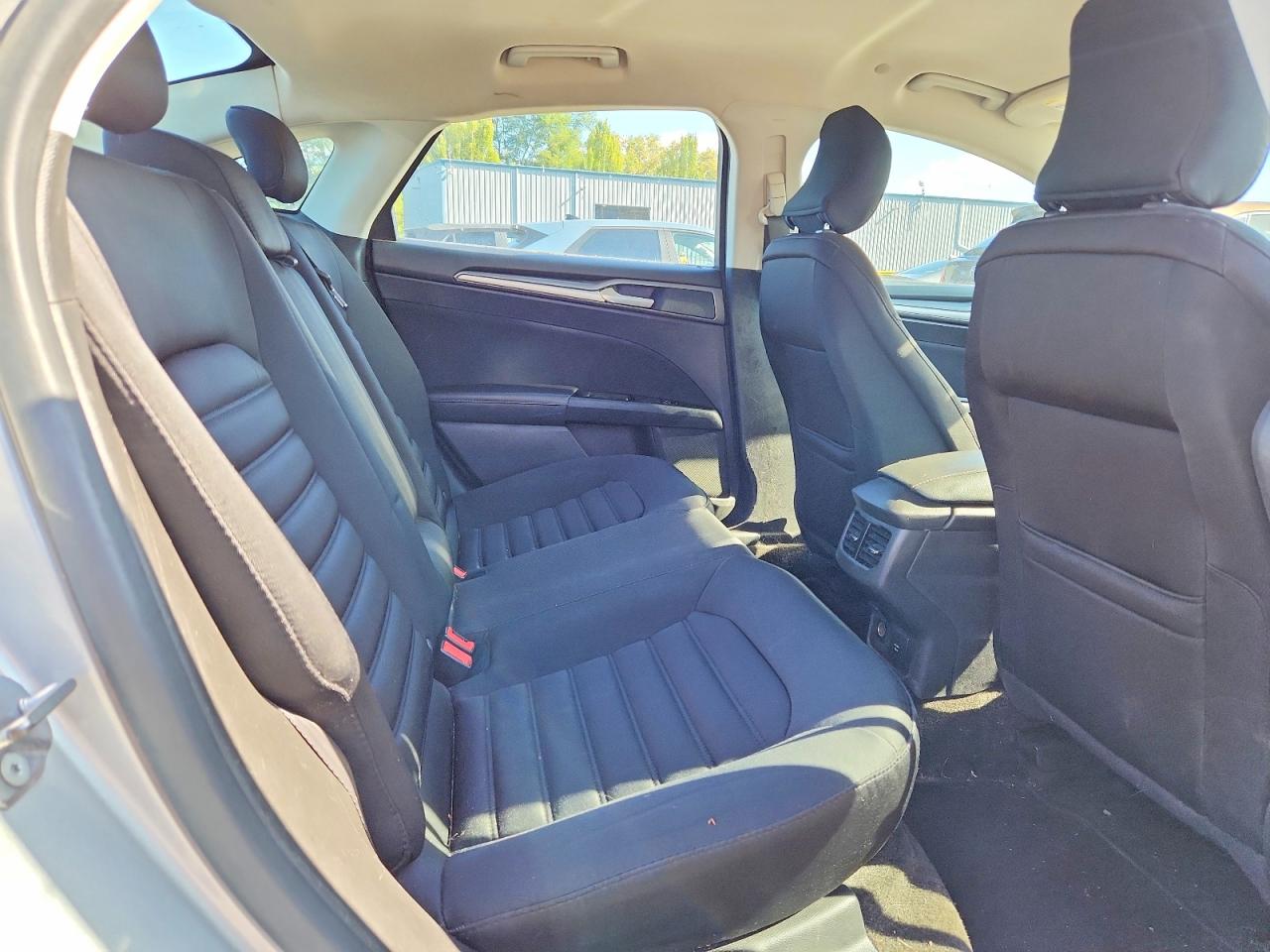 2015 Ford Fusion Se Hybrid Silver vin: 3FA6P0LU4FR226996