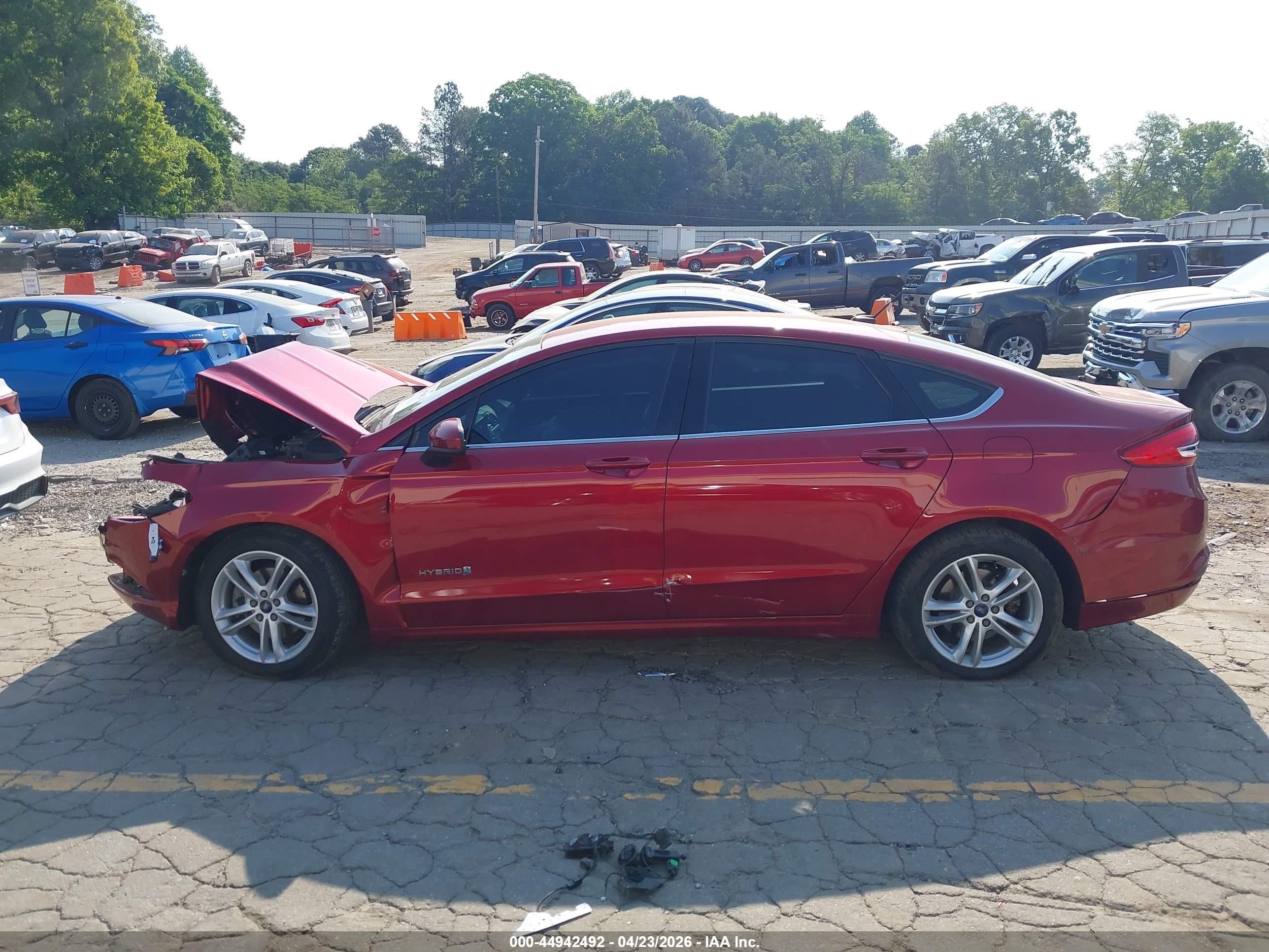 2018 Ford Fusion Hybrid Se Красный vin: 3FA6P0LU4JR162631