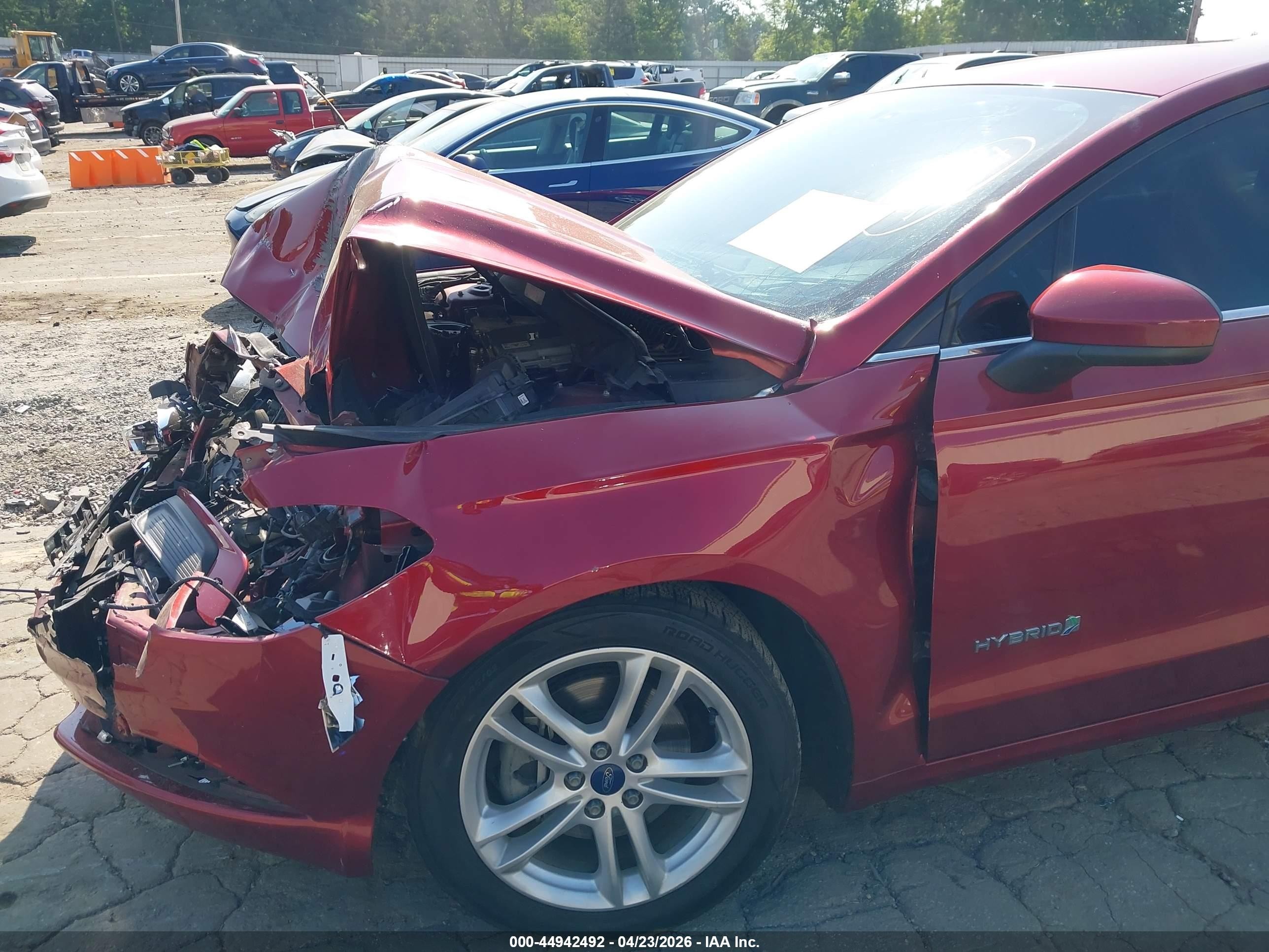 2018 Ford Fusion Hybrid Se Красный vin: 3FA6P0LU4JR162631