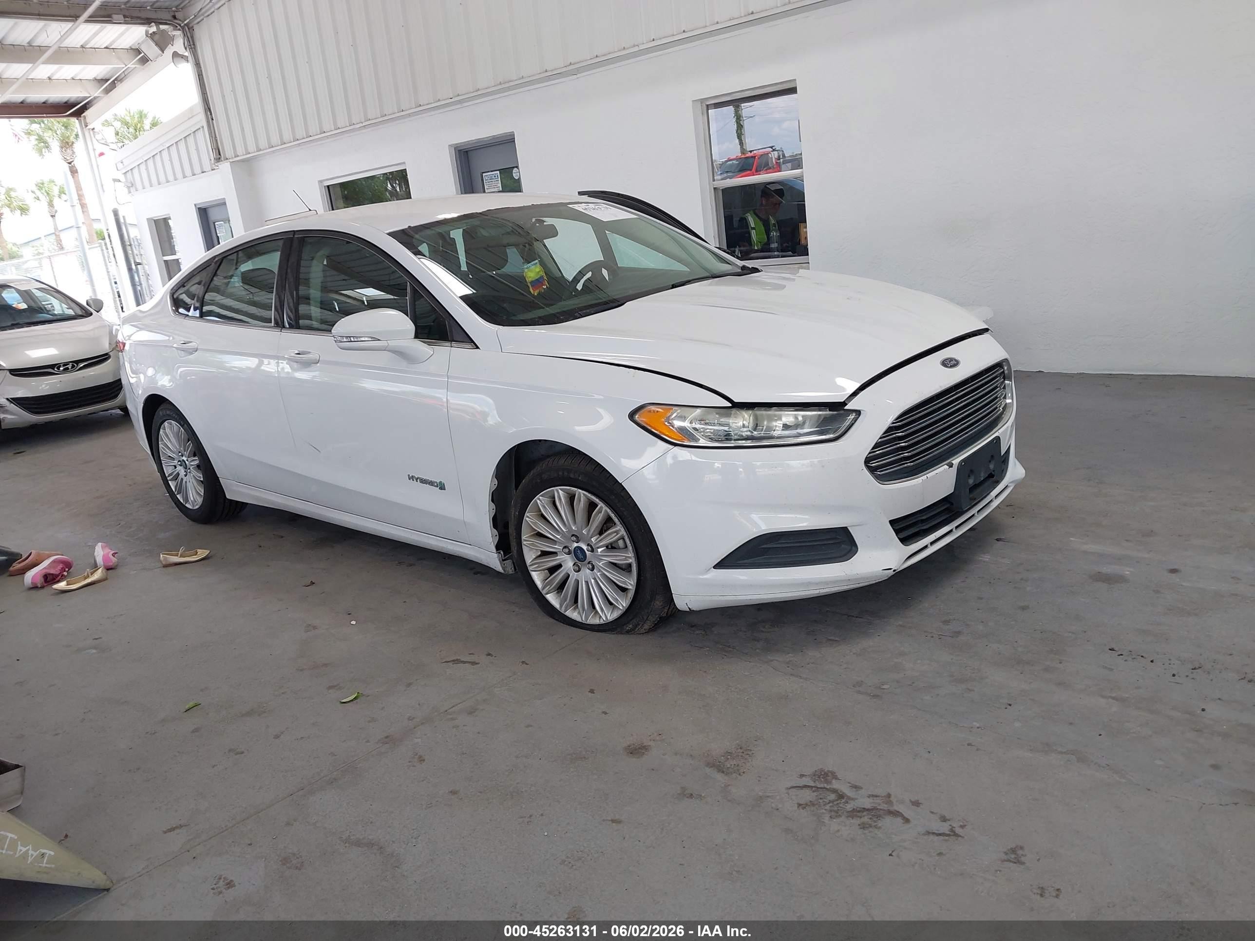 2013 Ford Fusion Hybrid Se White vin: 3FA6P0LU5DR126399