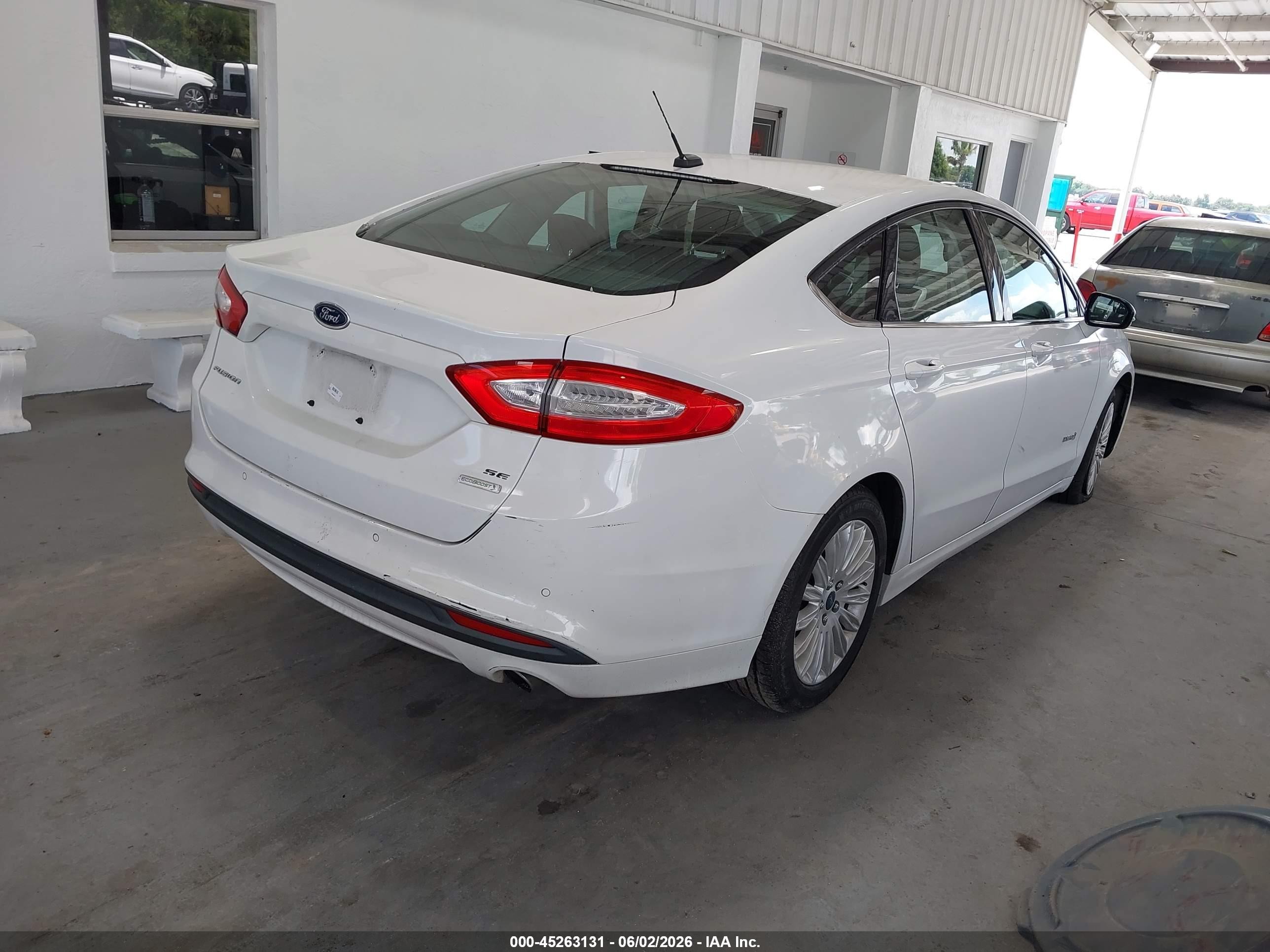2013 Ford Fusion Hybrid Se White vin: 3FA6P0LU5DR126399