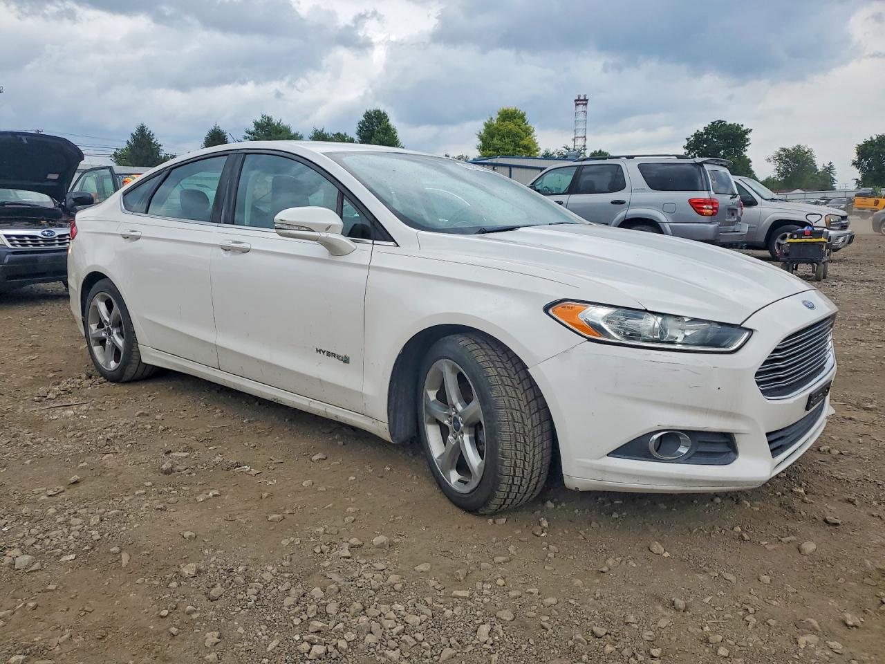 2013 Ford Fusion Se Hybrid White vin: 3FA6P0LU5DR197635