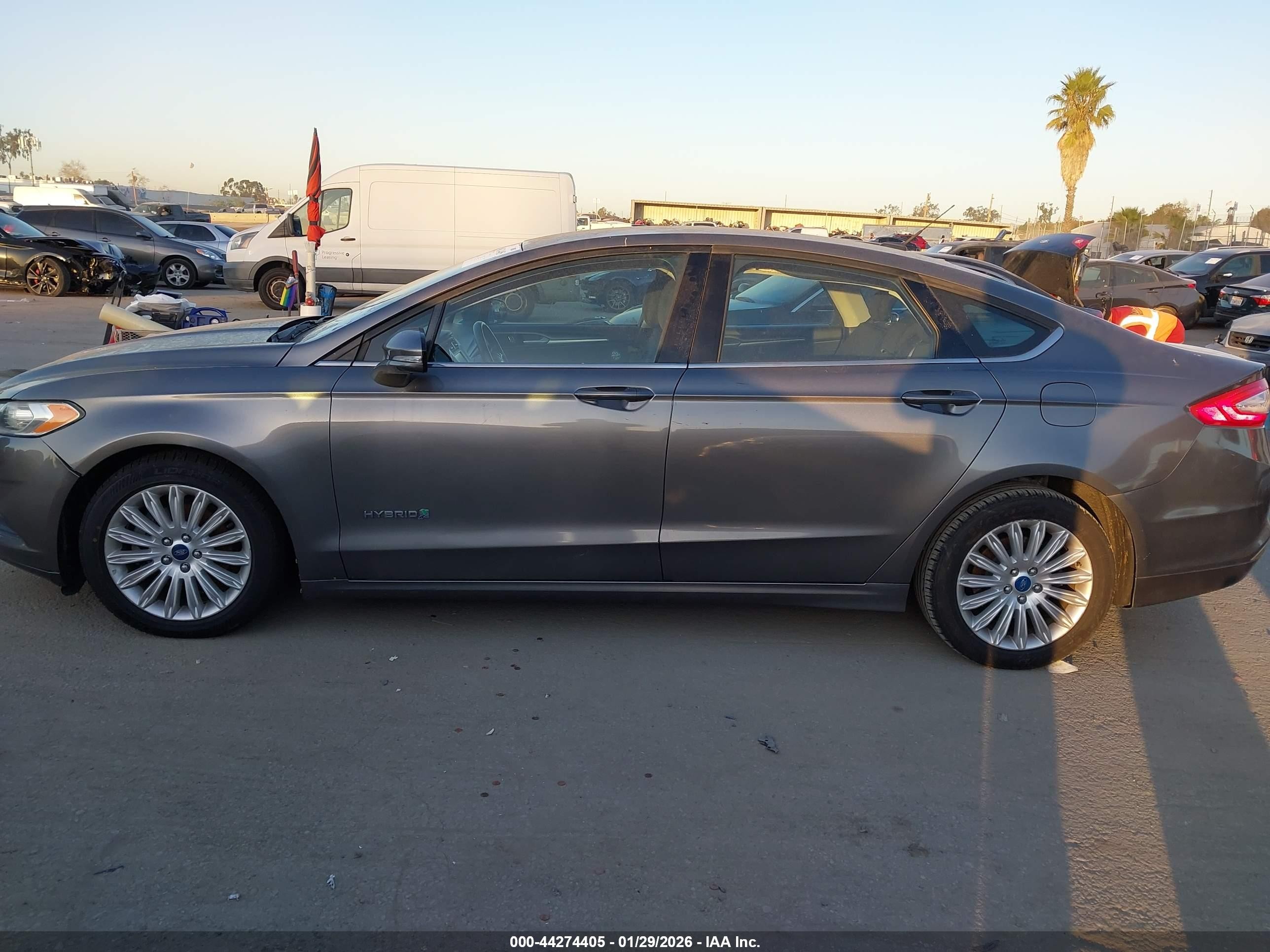 2013 Ford Fusion Hybrid Se Gray vin: 3FA6P0LU5DR244307